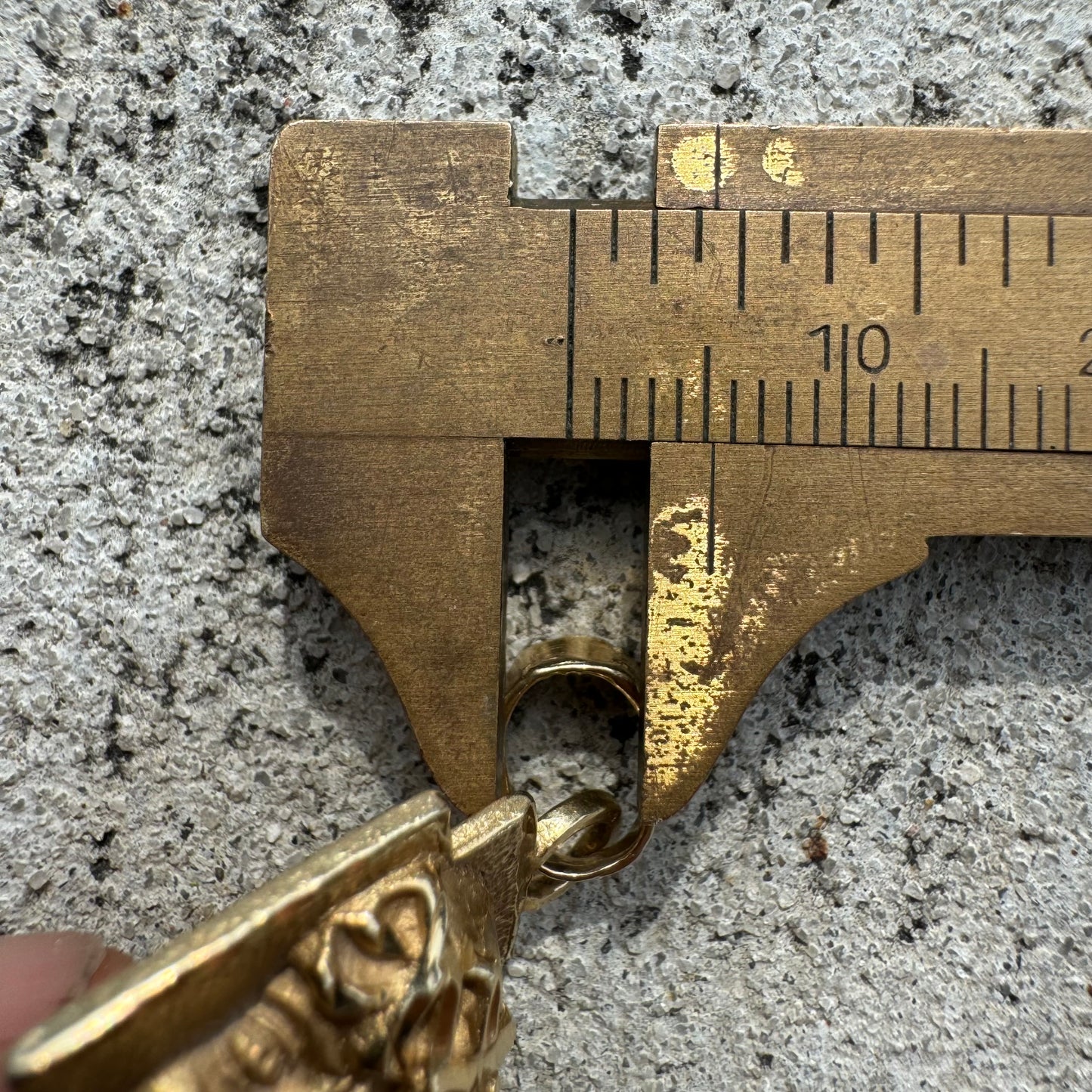 1984 Solid 14k Yellow Gold 3D High Relief Brutalist Jesus Piece Pendant