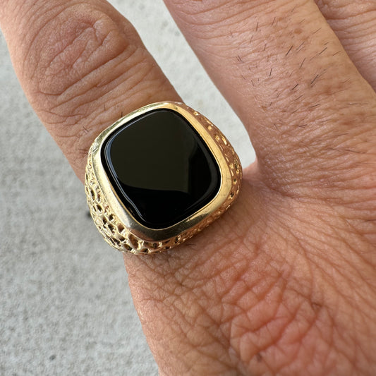 1980’s 14k Yellow Gold Black Onyx Nugget Signet Ring (10.5)