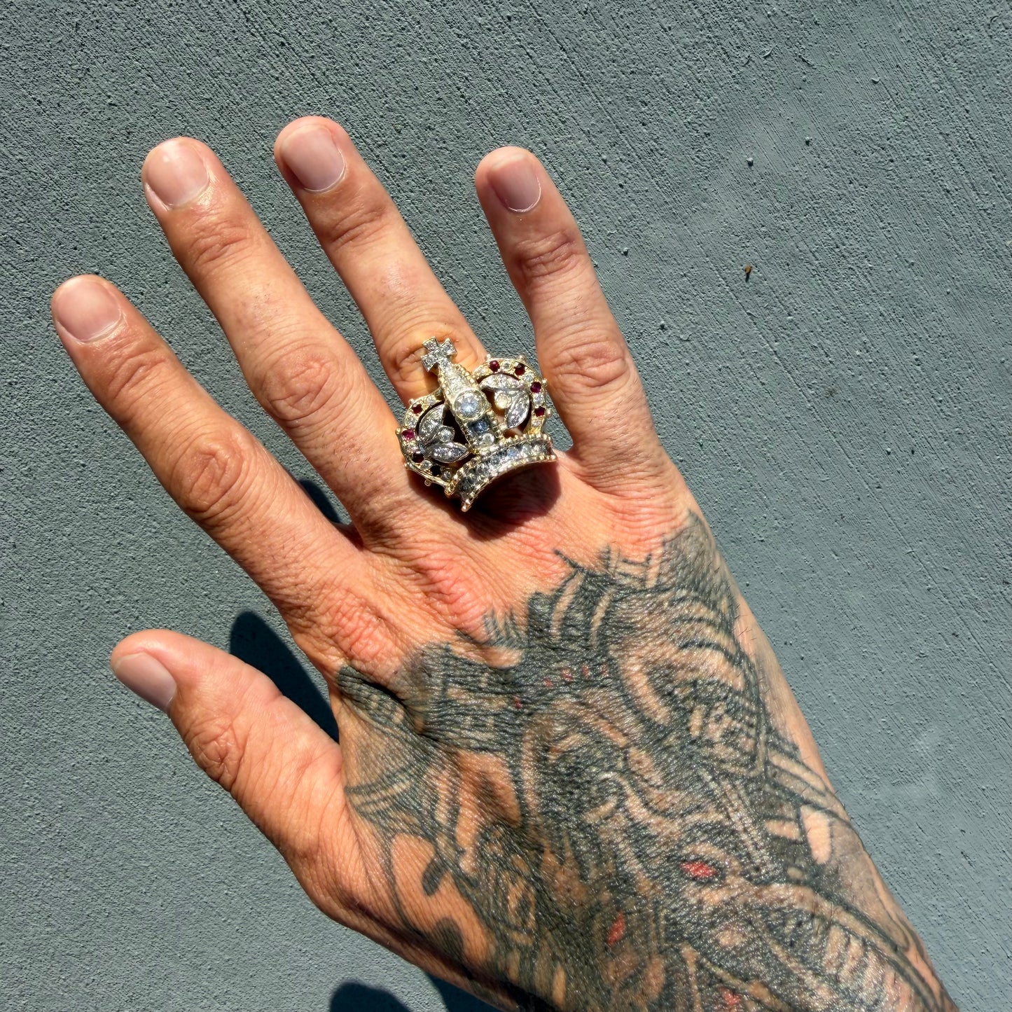 Vintage Solid 18k Yellow Gold 3.0ctw Natural Diamond And Ruby Encrusted Heavyweight Crown Ring (8)