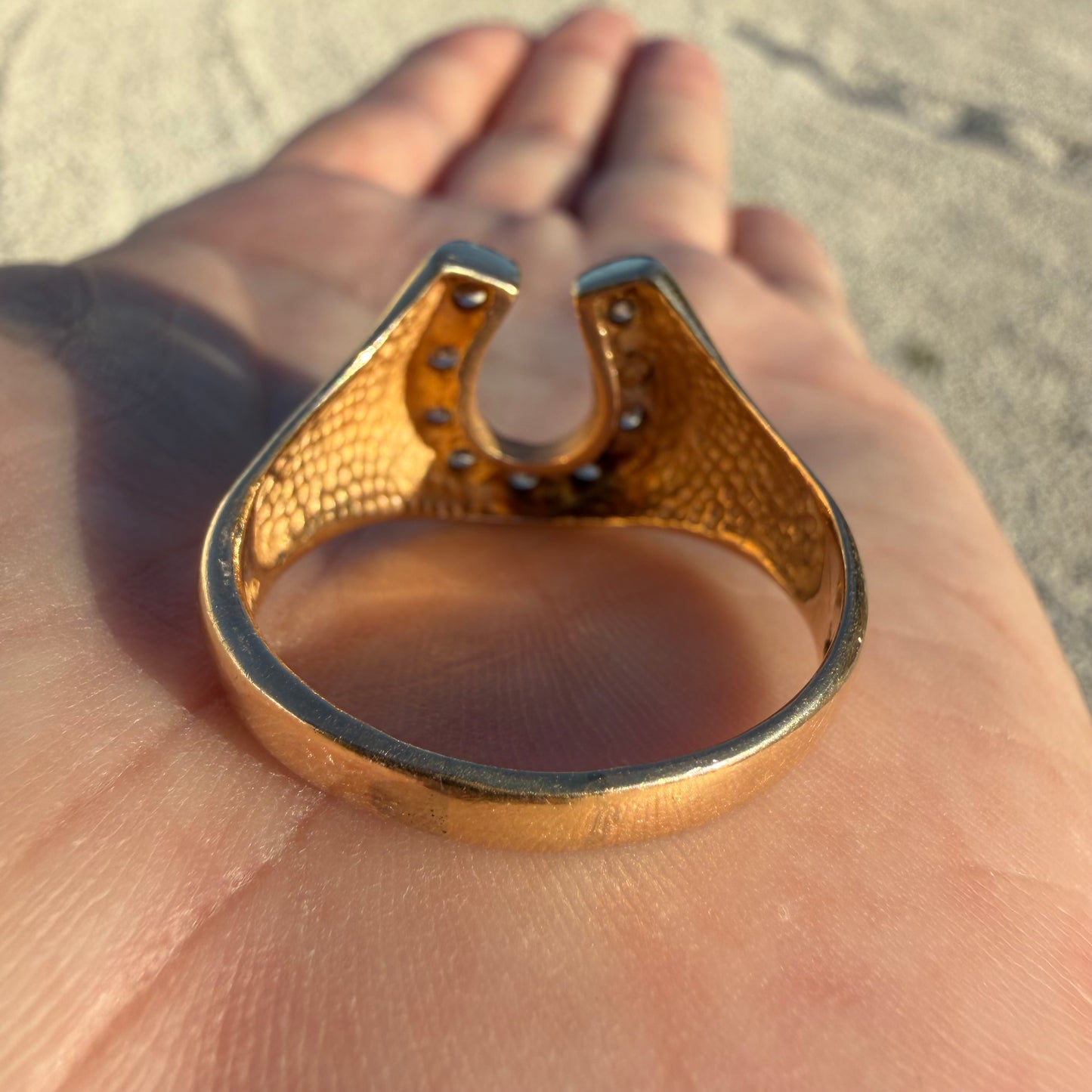 1970’s Solid 14k Yellow Gold 1.0ctw Natural Diamond Encrusted Horseshoe Ring (14)