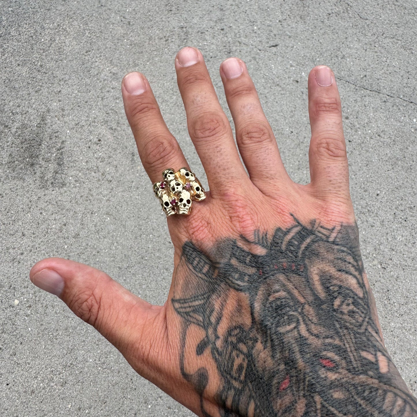Vintage Solid 14k Yellow Gold Natural Ruby Large Skull Pile Ring (11)