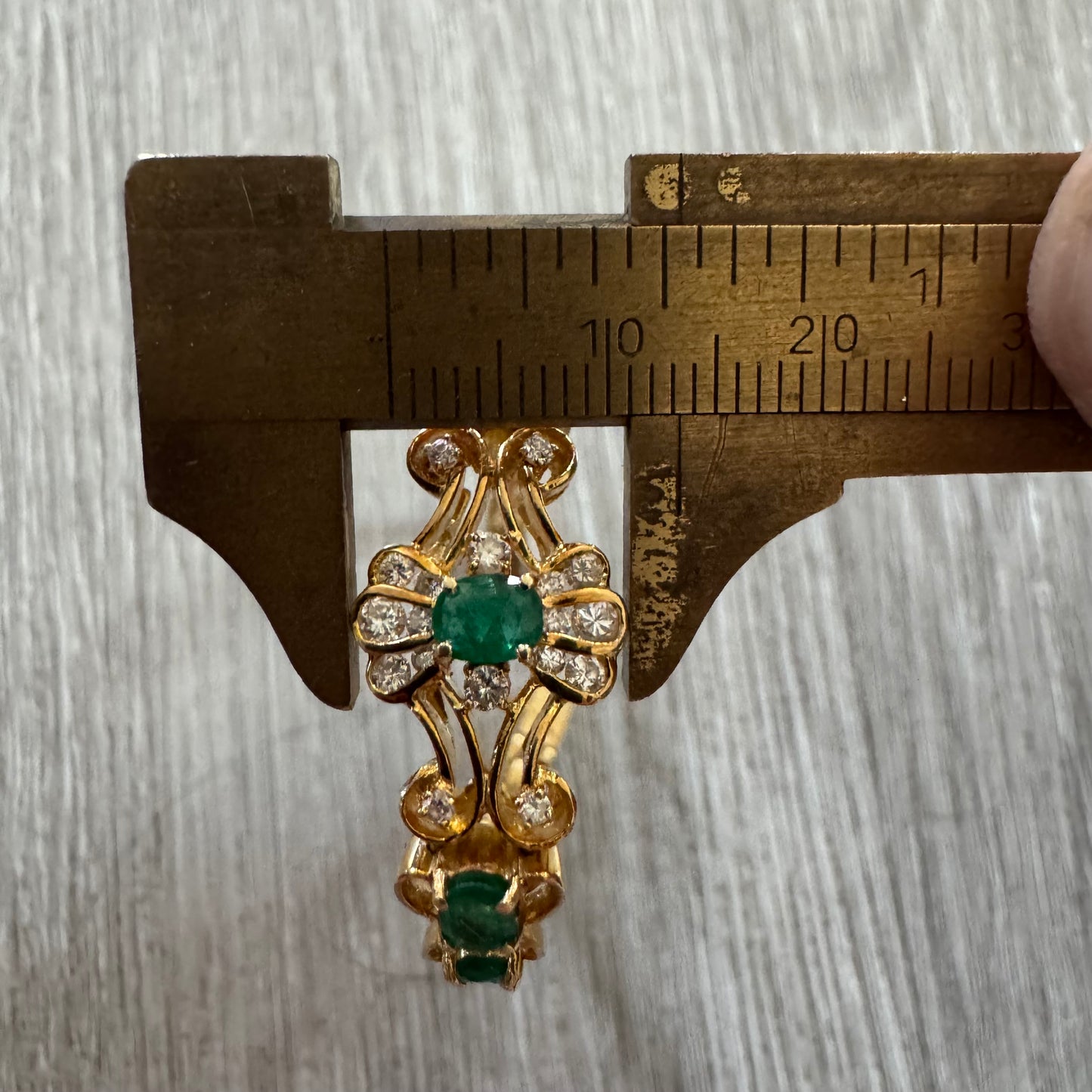 Vintage 18k Yellow Gold 3.25ctw Natural Columbian Emerald And Diamond Panther Link Bracelet (7.25”)