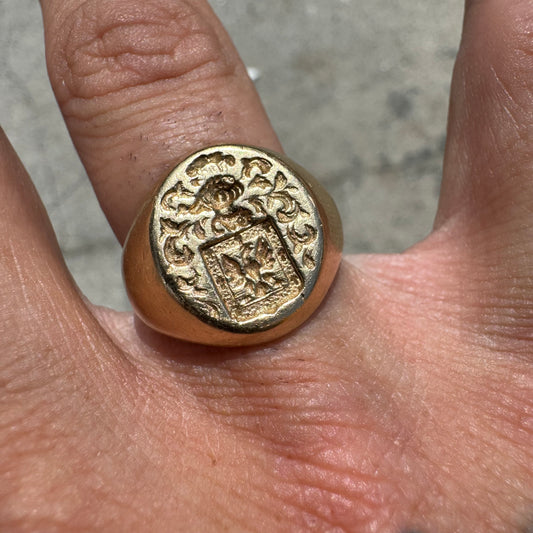 Antique Solid 14k Yellow Gold Warrior Crest Intaglio Signet Ring (7.5)