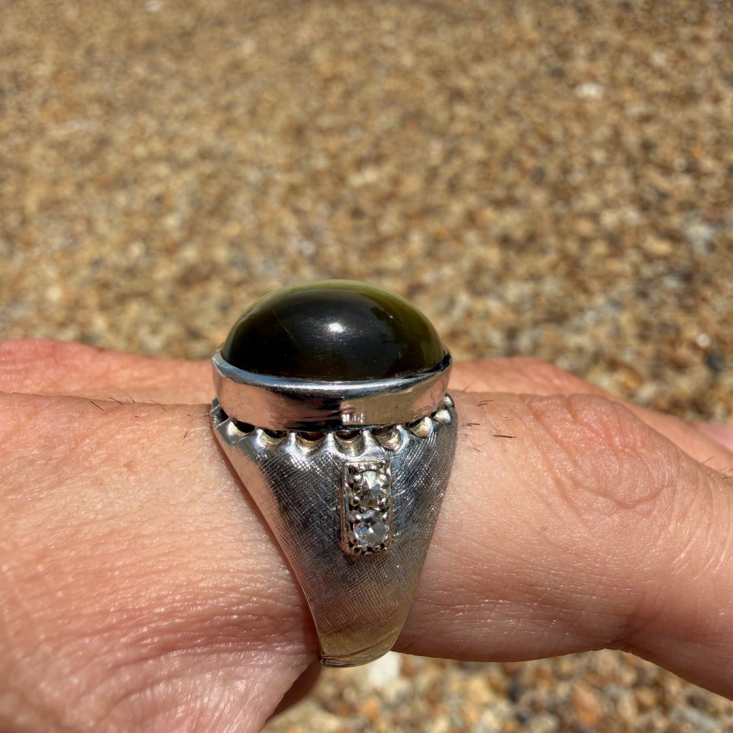 Mid-Century Solid 14k White Gold 7.25ctw Natural Chrysoberyl Cats Eye And Diamond Gents Ring (8.5)