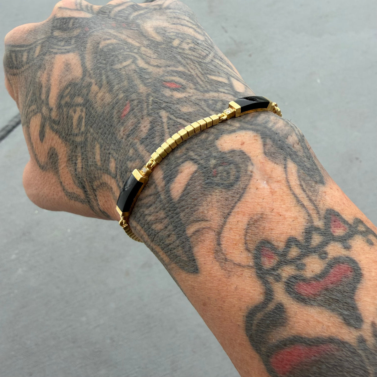 Bernard K. Passman Solid 18k Yellow Gold .46ctw Natural VS Diamond Black Coral Inlaid Omega Bracelet (7.15”)