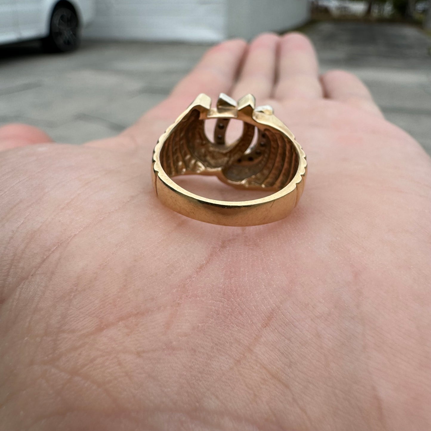 Vintage 14k Gold Natural Diamond Encrusted Lucky Double Horseshoe Ring (7.25)