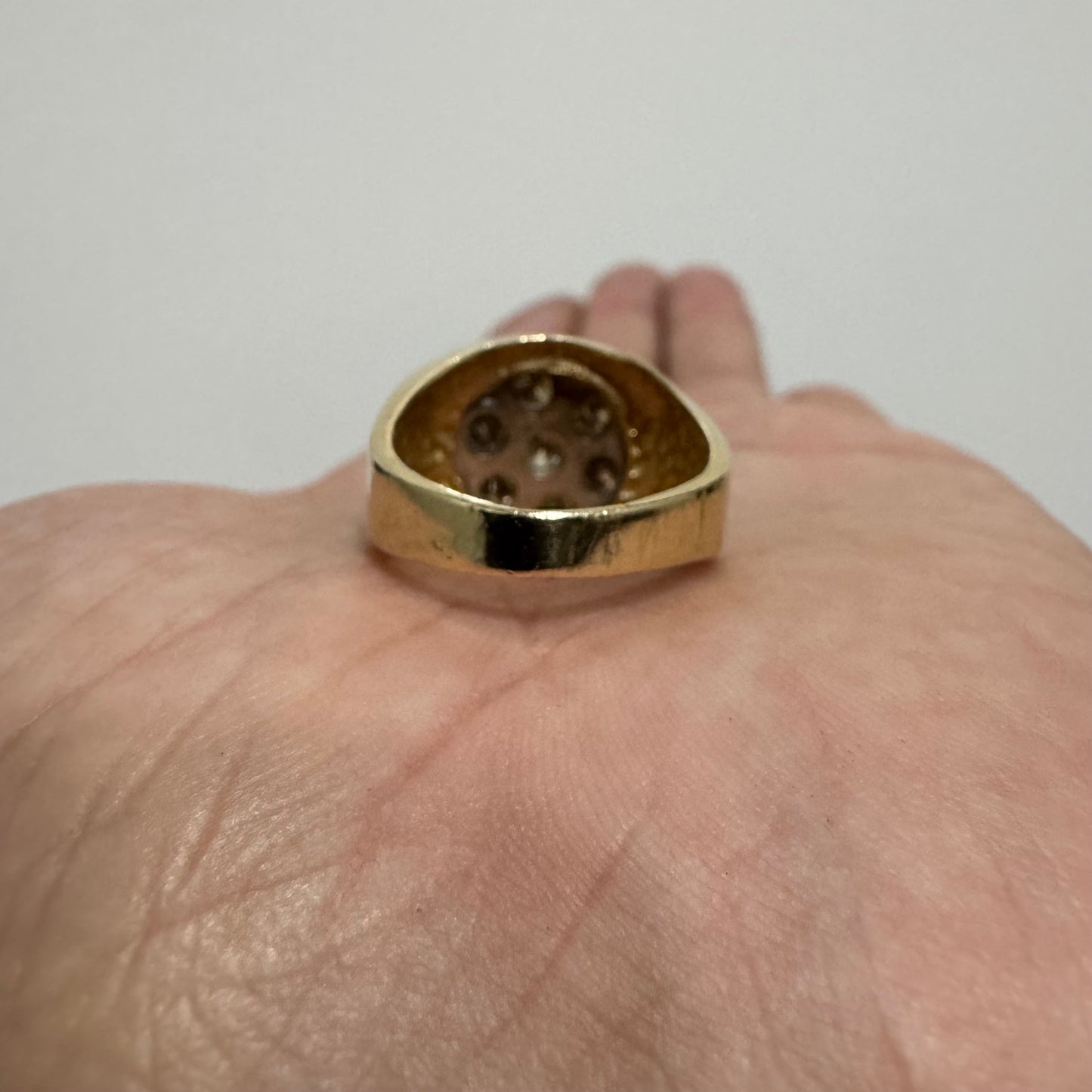1970’s 14k Yellow Gold 1.75ctw Natural Diamond Kentucky Cluster Signet Ring (7)