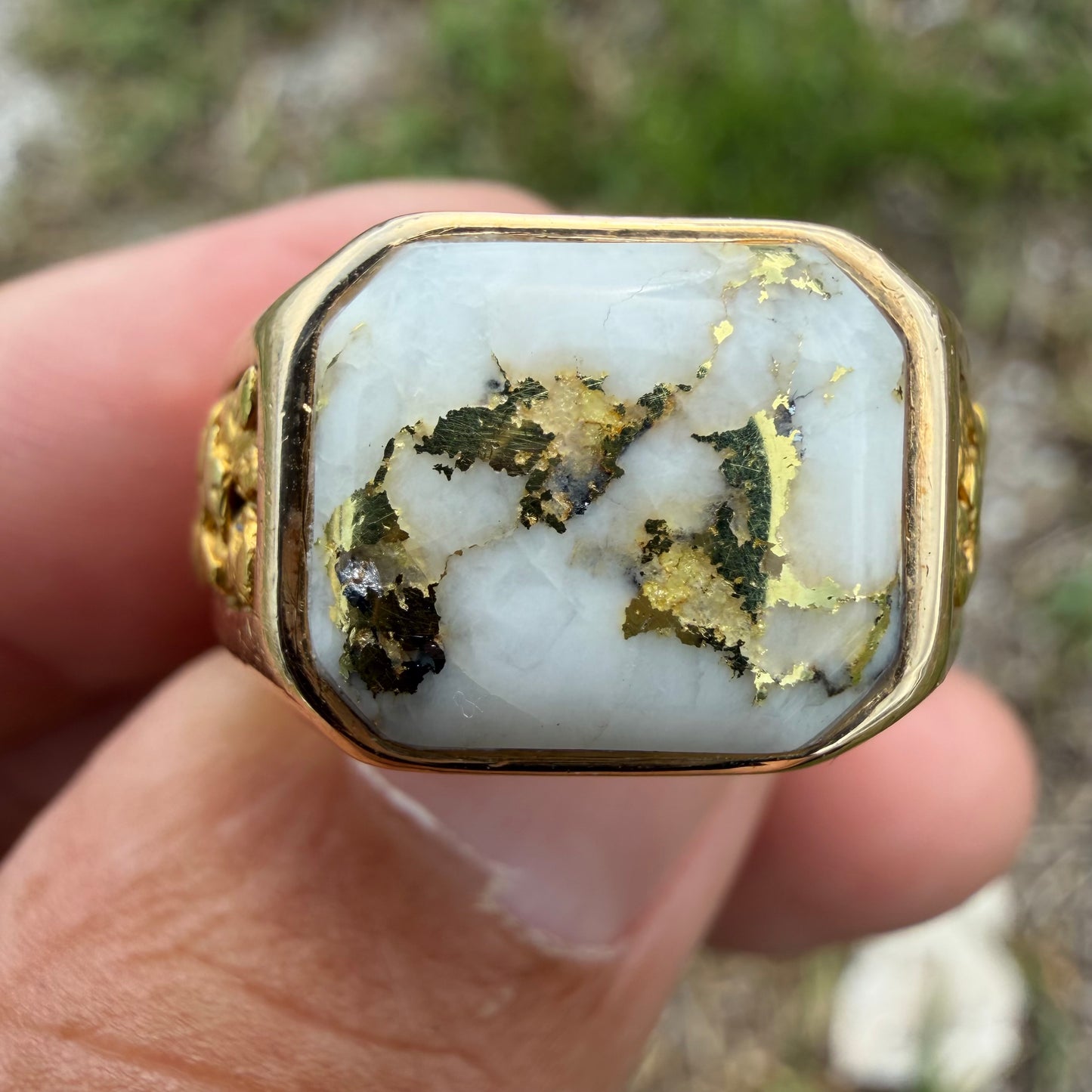 Vintage Solid 14k Yellow Gold Raw 22k Nugget Gold Bearing Quartz Signet Ring (10)