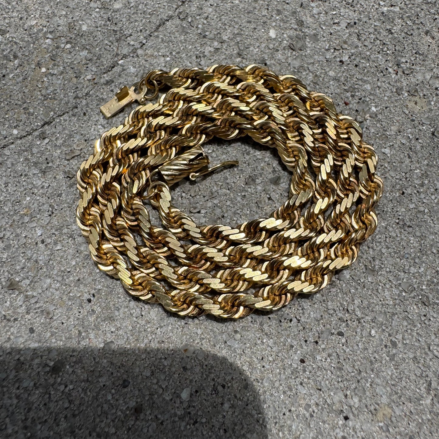 1980’s Solid 14k Heavyweight Diamondcut Yellow Gold Chunky Rope Chain Necklace (18”)