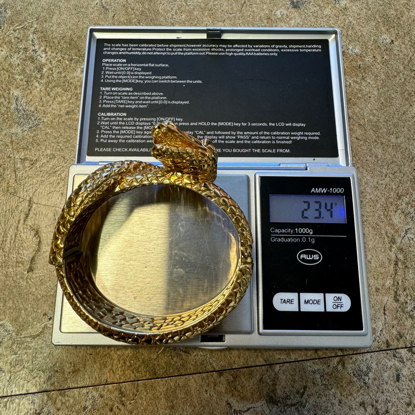 Vintage 14k Yellow Italian Gold Large Menacing Snake Bracelet (7”-8”)
