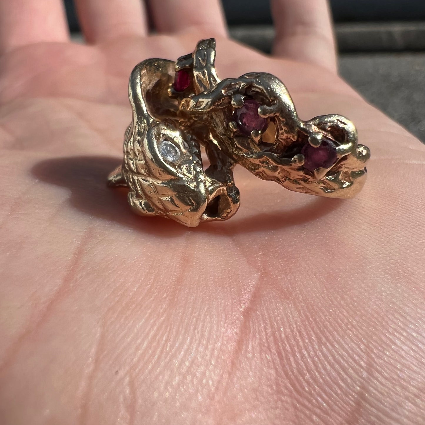 Vintage Custom Made Solid 14k Yellow Gold Natural Diamond And Ruby Encrusted Cobra Ring (7)