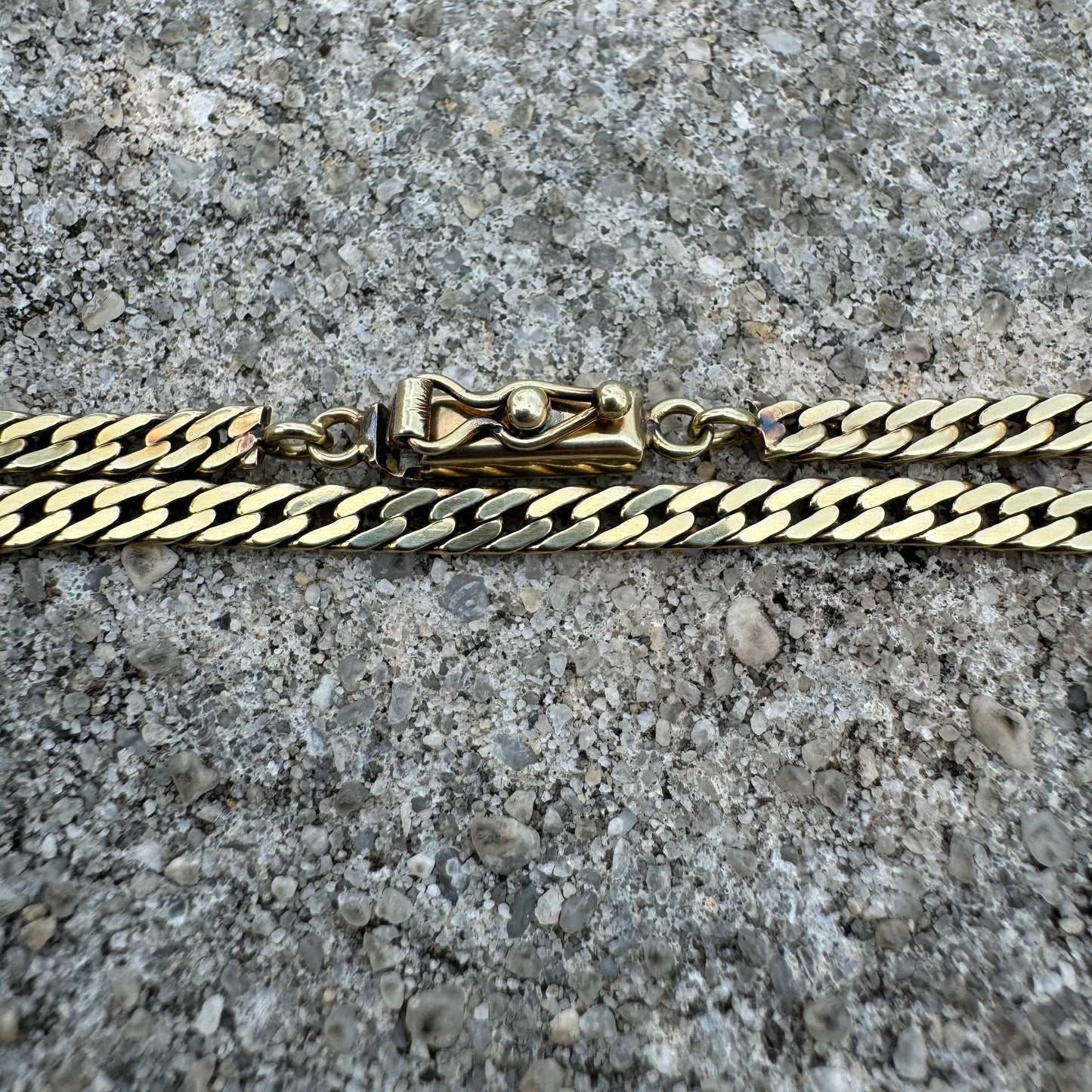 Circa 1970’s Solid 14k Italian Yellow Gold Herringbone Style Cuban Link Necklace (19.25”)
