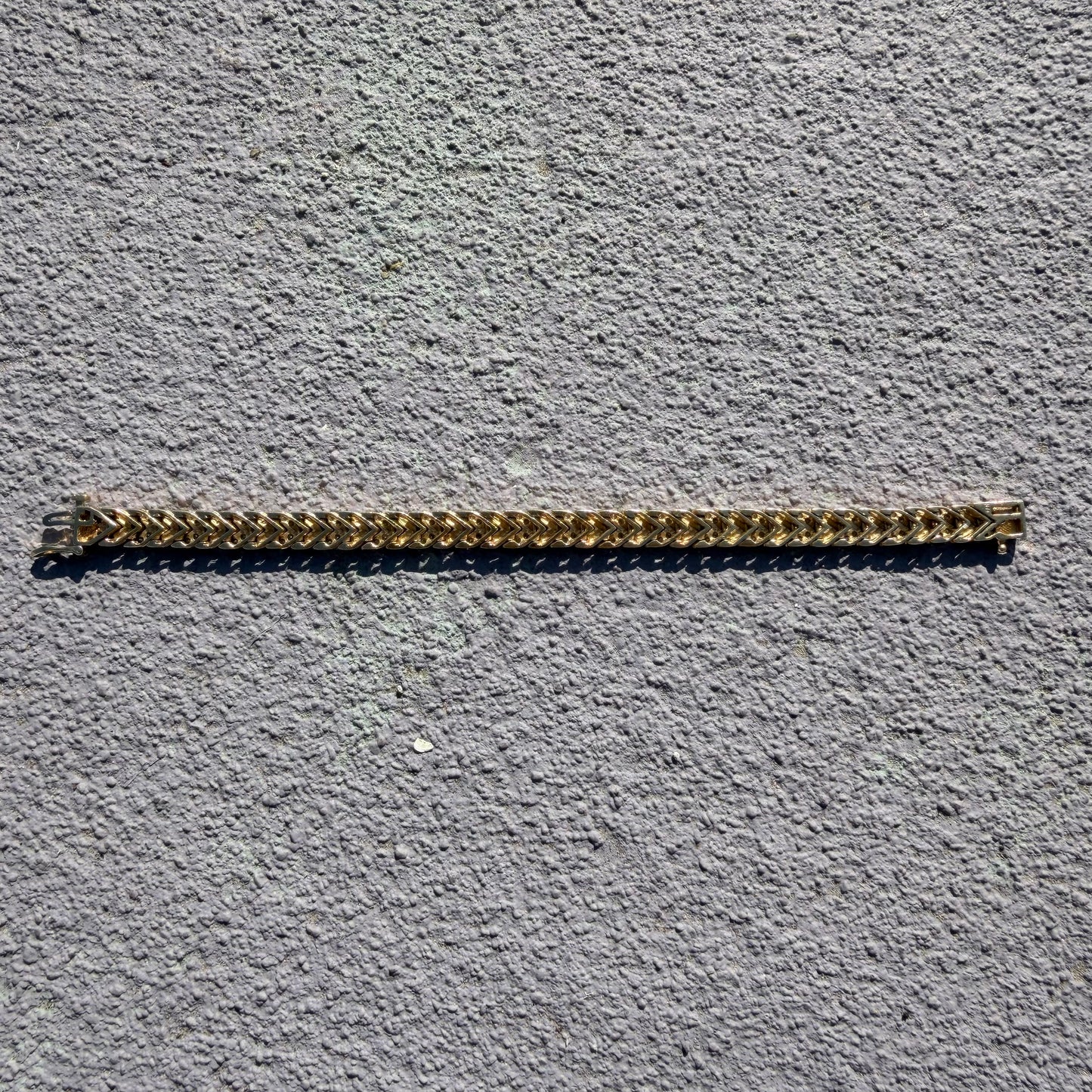 Vintage Solid 14k Yellow Gold 4.0ctw Natural Diamond Encrusted Chevron Link Bracelet (7.25”)