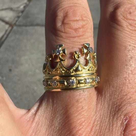 Crown ring