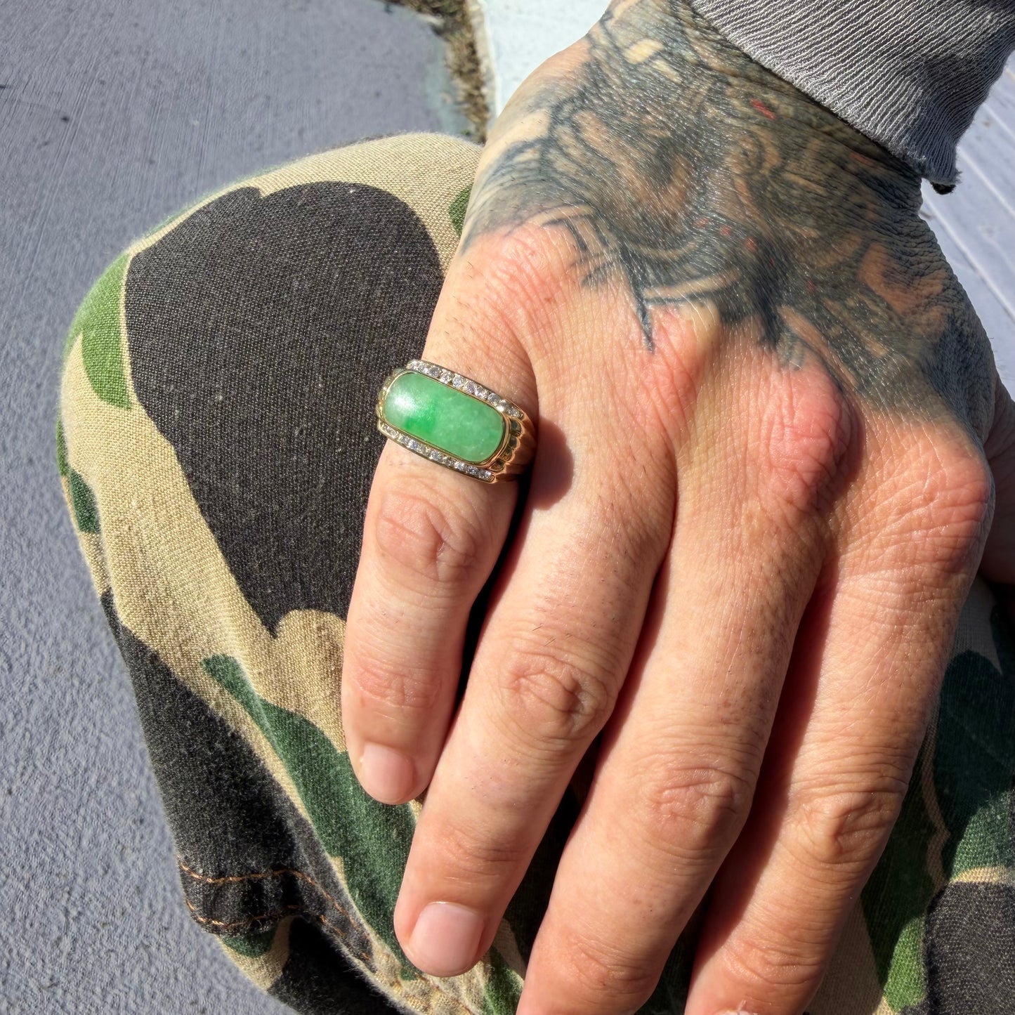 Vintage Solid 18k Yellow Gold Jade And Diamond Ring (7)