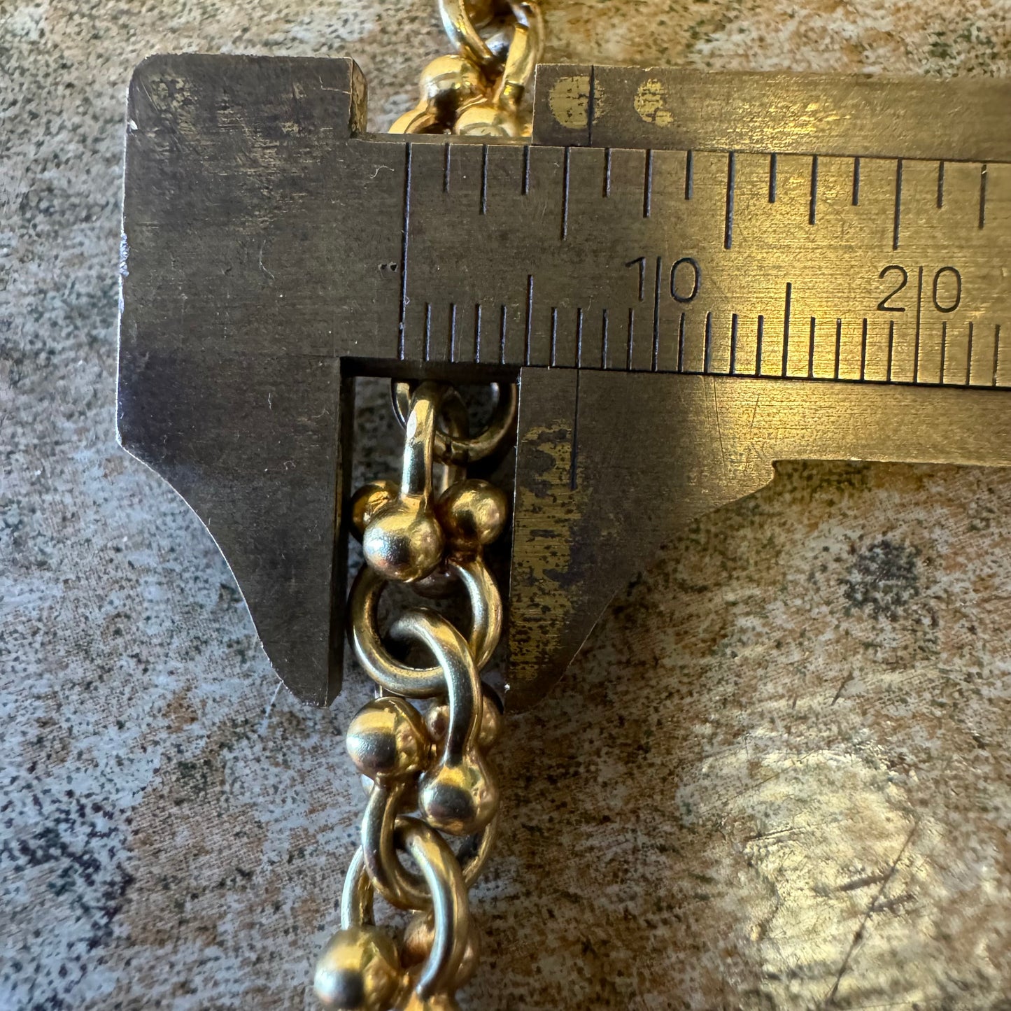 1950’s Solid 18k Yellow Italian Gold Designer Hardwear Horseshoe Link Bracelet (8”)