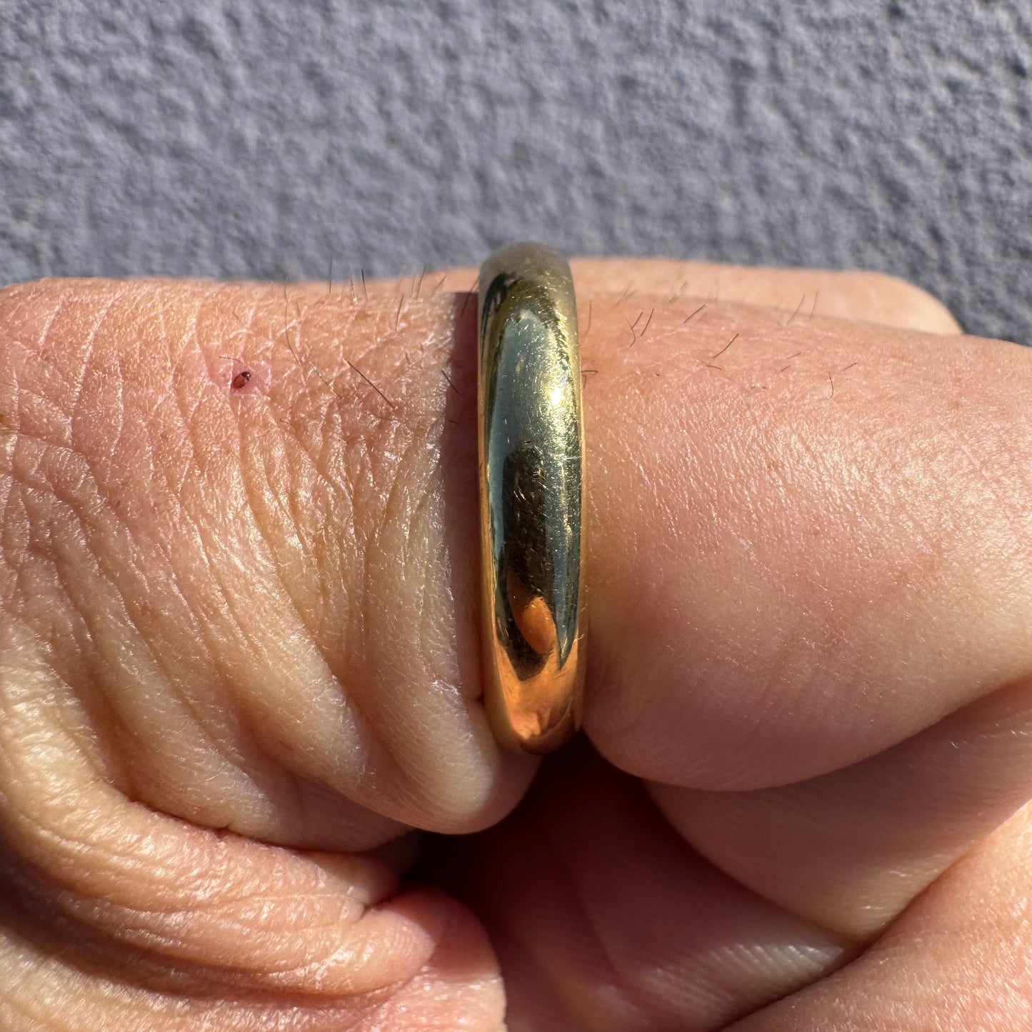 Vintage Tiffany & Co. Solid 18k Yellow Gold Donut Band Ring (10)