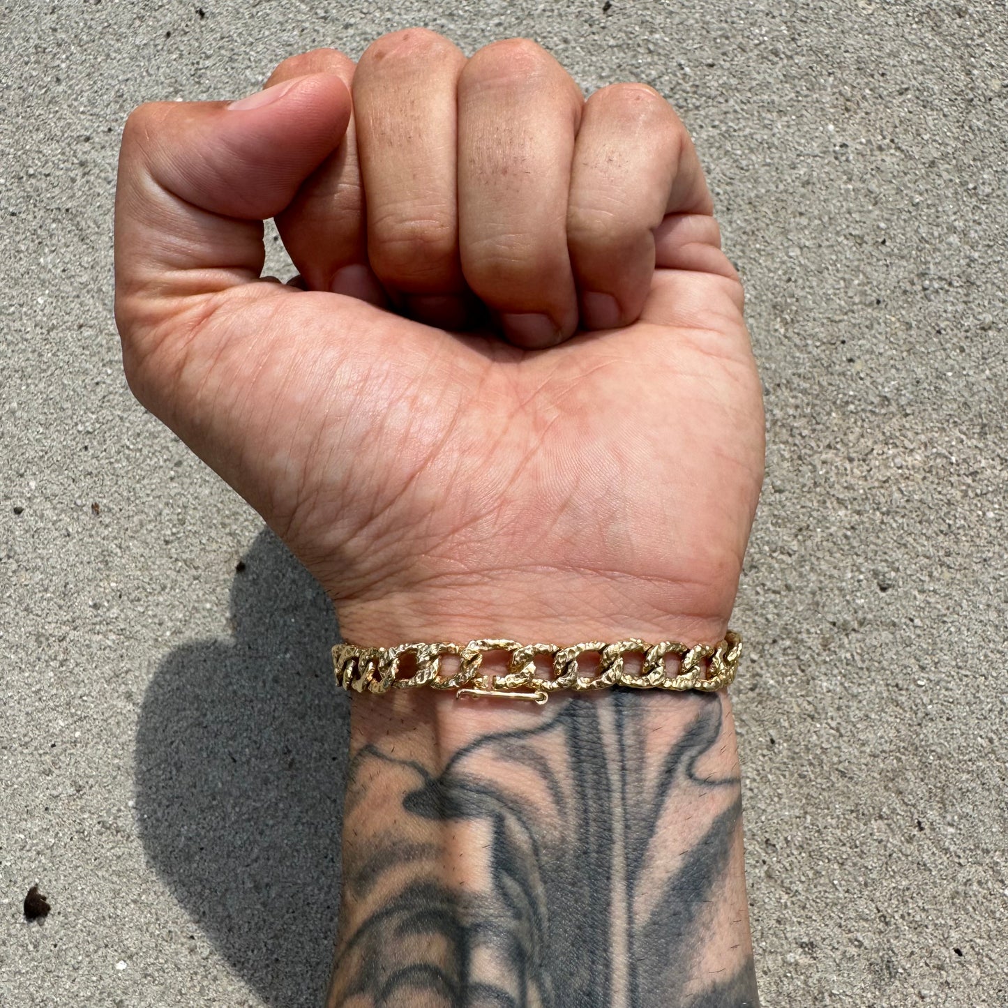 Vintage Solid 14k Yellow Gold Hammered Finish Curb Link Bracelet (7.5”)