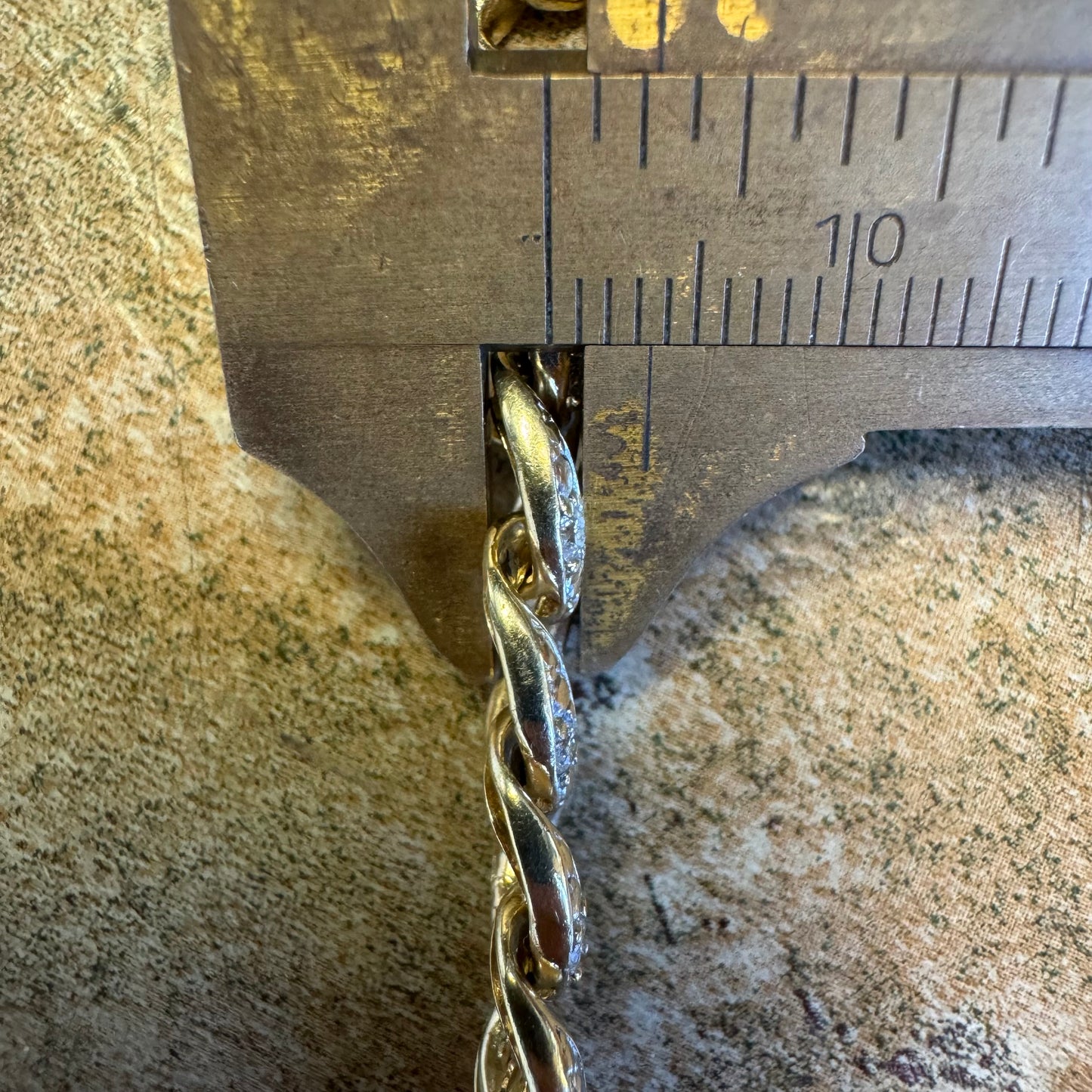 Vintage 2.25CTW Natural Diamond Flooded 10k Yellow Gold Cuban Link Bracelet (8.5”)