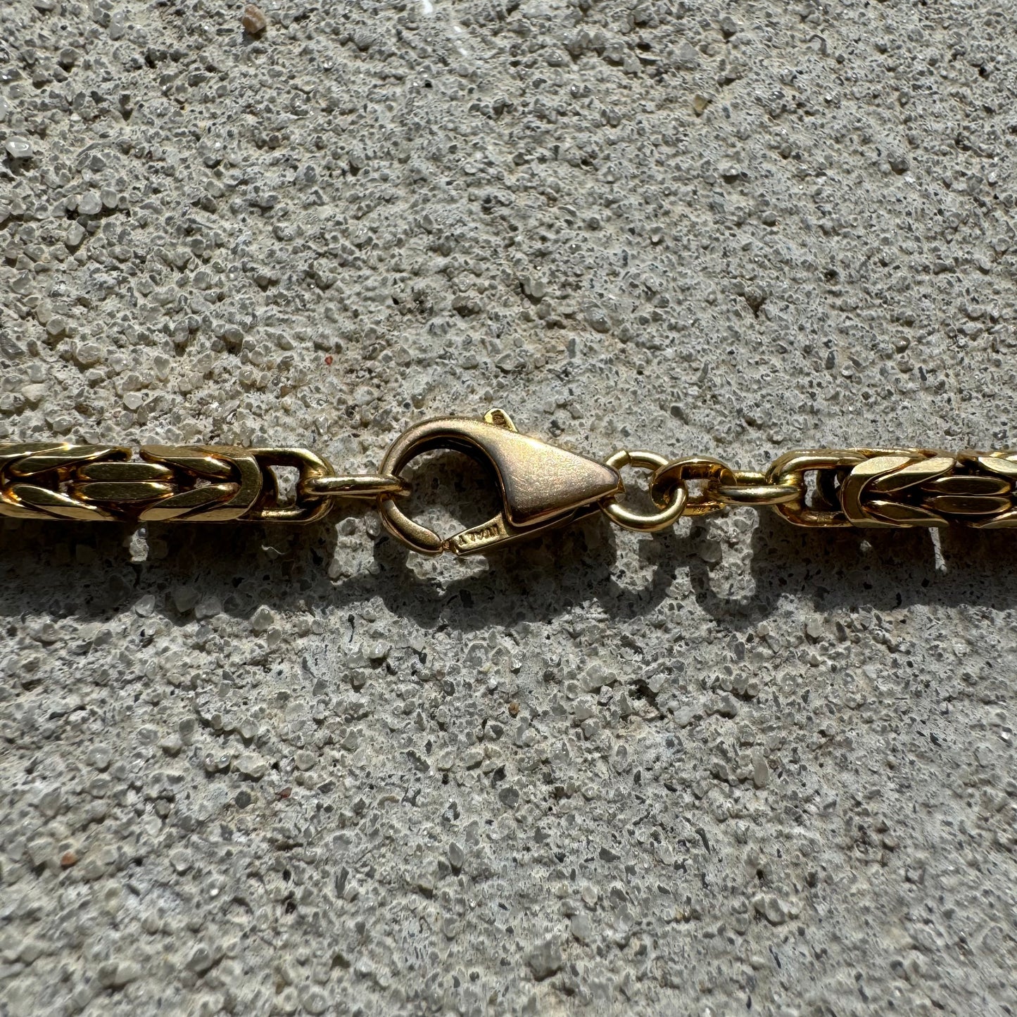 1990’s Solid 14k Italian Yellow Gold Heavyweight Byzantine Link Necklace (21.5”)