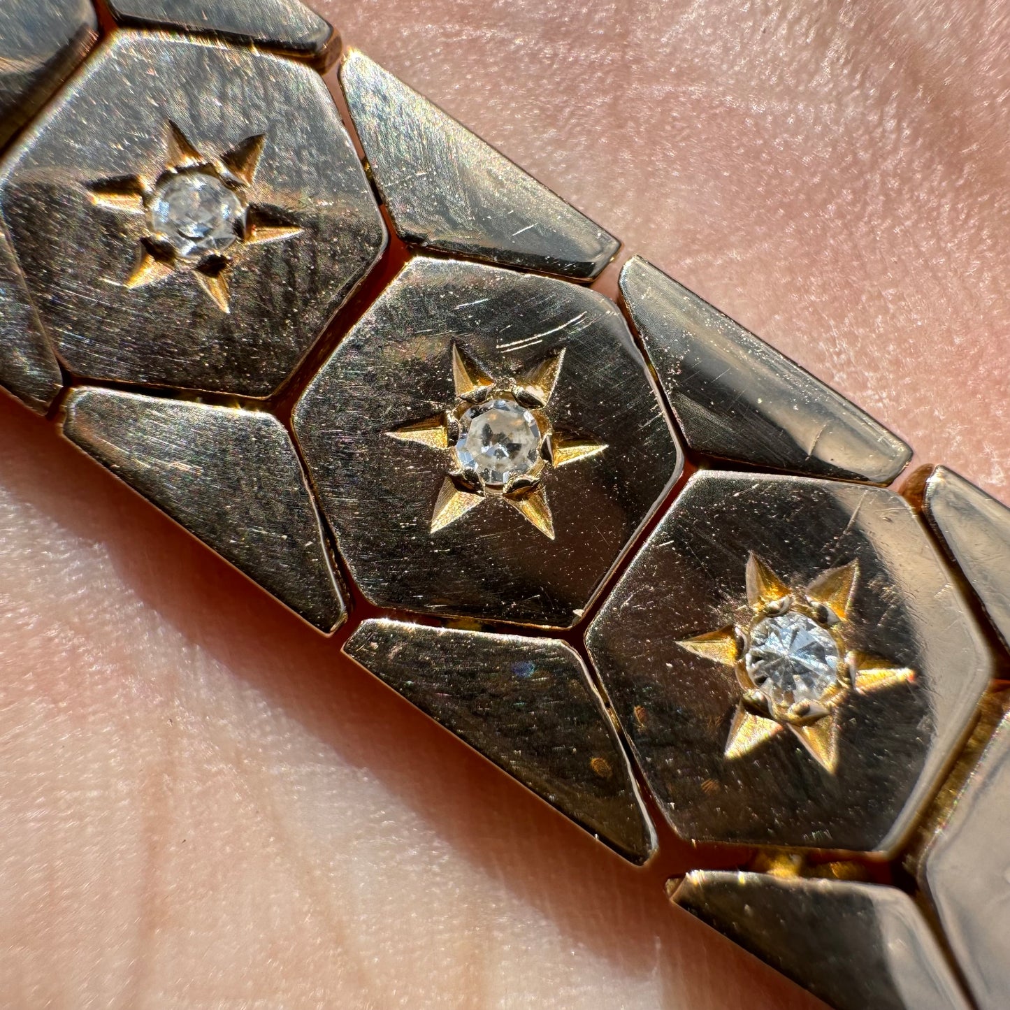 Retro 1940’s French 18k Rose Gold 1.0CTW Natural Diamond Starburst Tessellated Honeycomb Bracelet (7”)