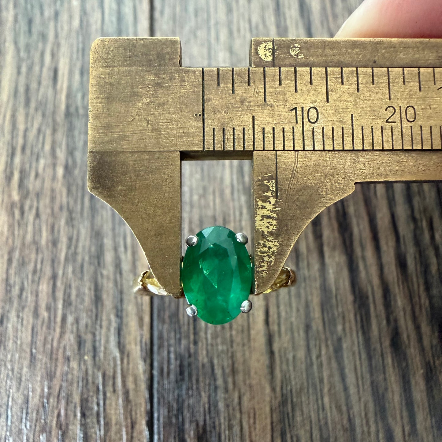 Vintage Solid 18k Yellow Gold and Platinum 2.0ctw Natural Emerald and Fancy Yellow Diamond Trilogy Ring (7.5)