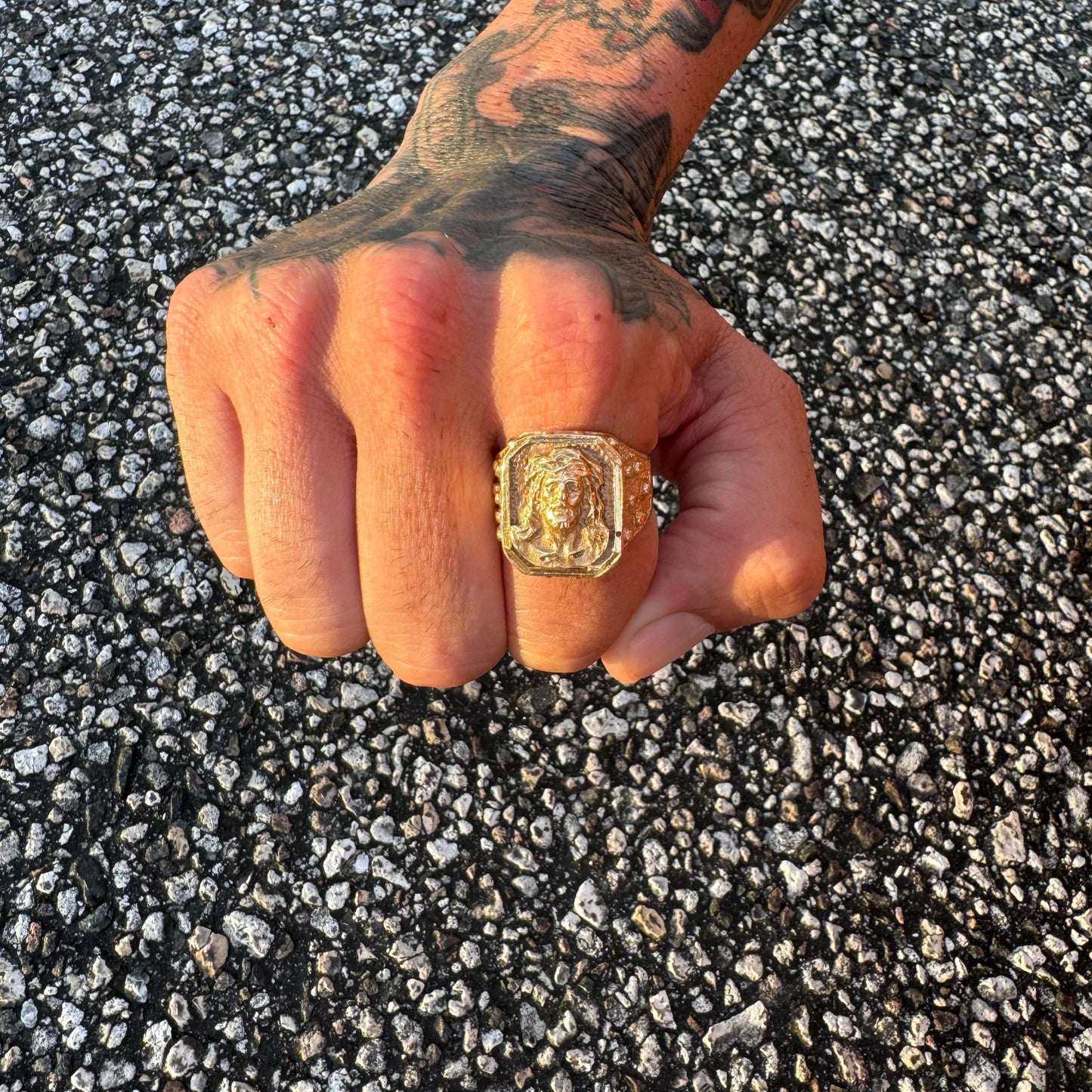 1980’s 14k Yellow Gold Jesus Piece Signet Ring (13)