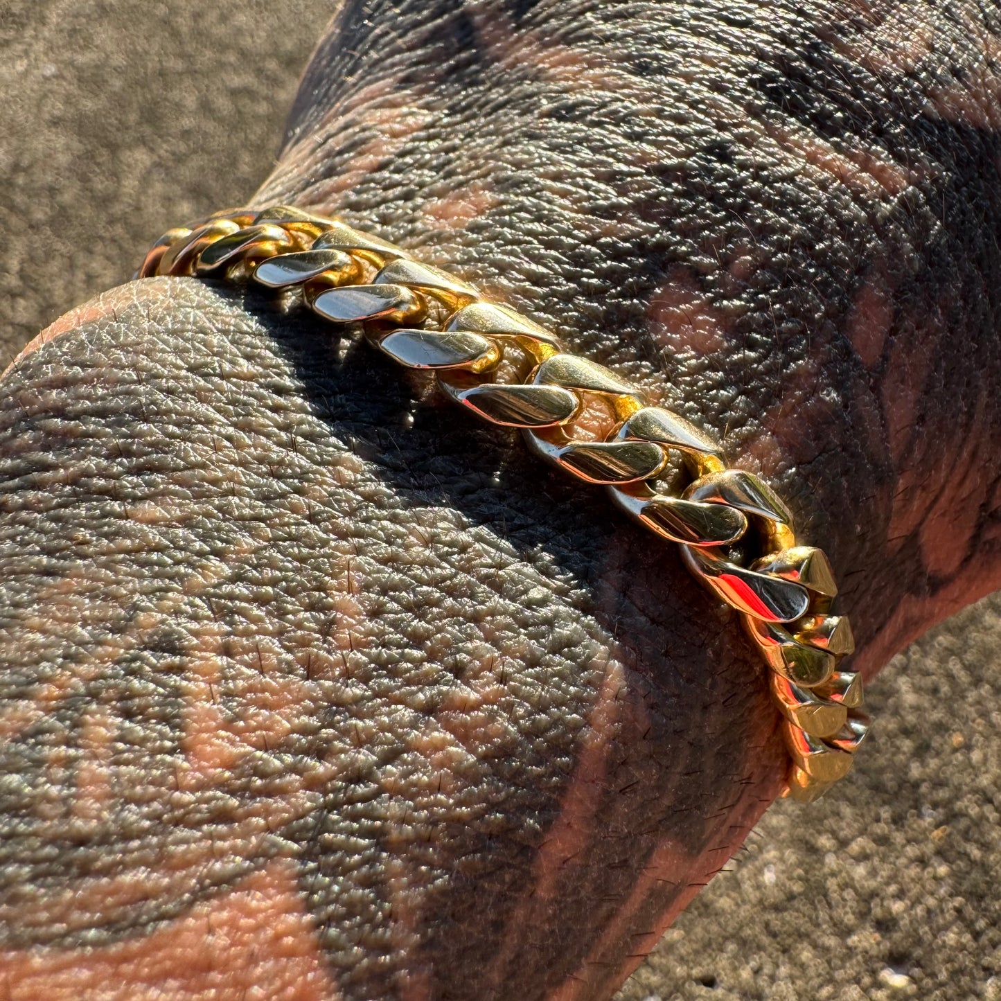 1980’s Solid 18k Yellow Gold Heavyweight Cuban Link Bracelet (8”)