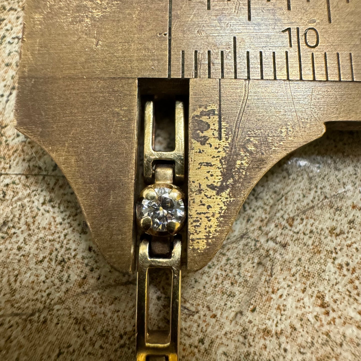 Vintage 14k Yellow Gold 1.95ctw Natural Diamond Bracelet (7.25”)