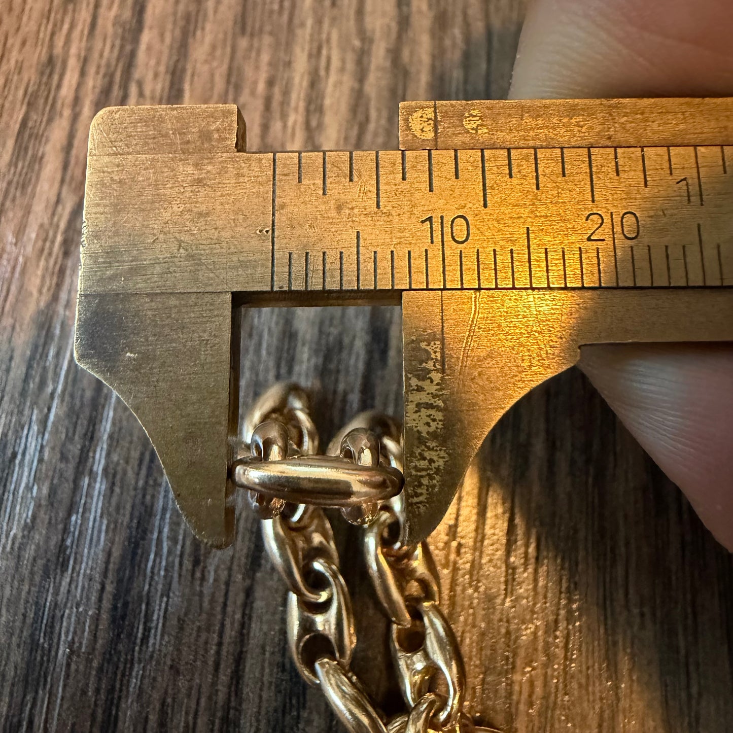 Vintage Solid 14k Yellow Gold Heavyweight Chaine D’ Ancre Puffed Mariner Link Necklace (20.75”)