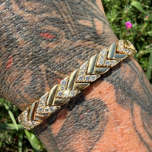 Vintage Solid 14k Yellow Gold 4.0ctw Natural Diamond Encrusted Chevron Link Bracelet (7.25”)