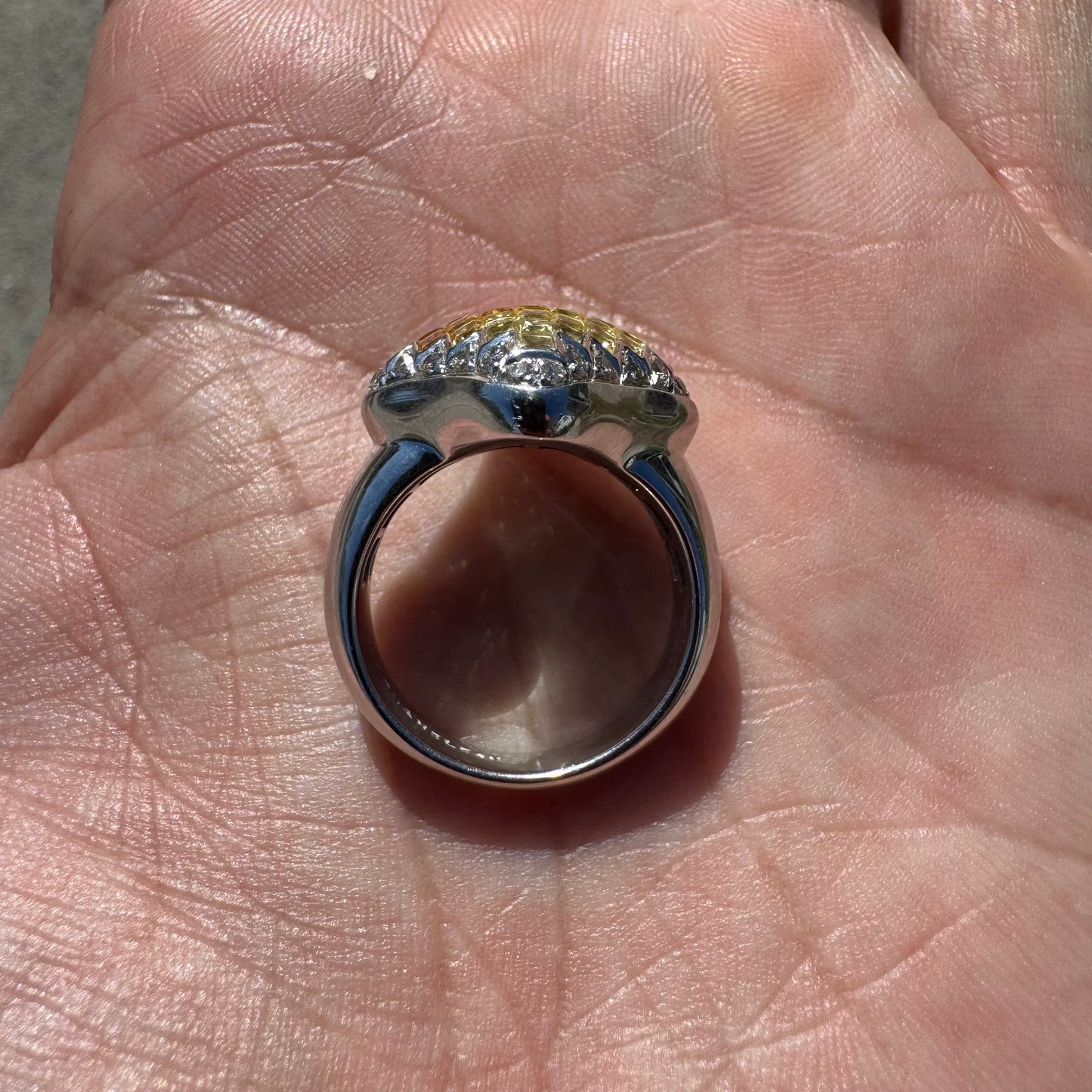 High End Designer Solid 18k White Gold 2.5ctw Natural Diamond And Yellow Sapphire “Chameleon” Ring (6.75)