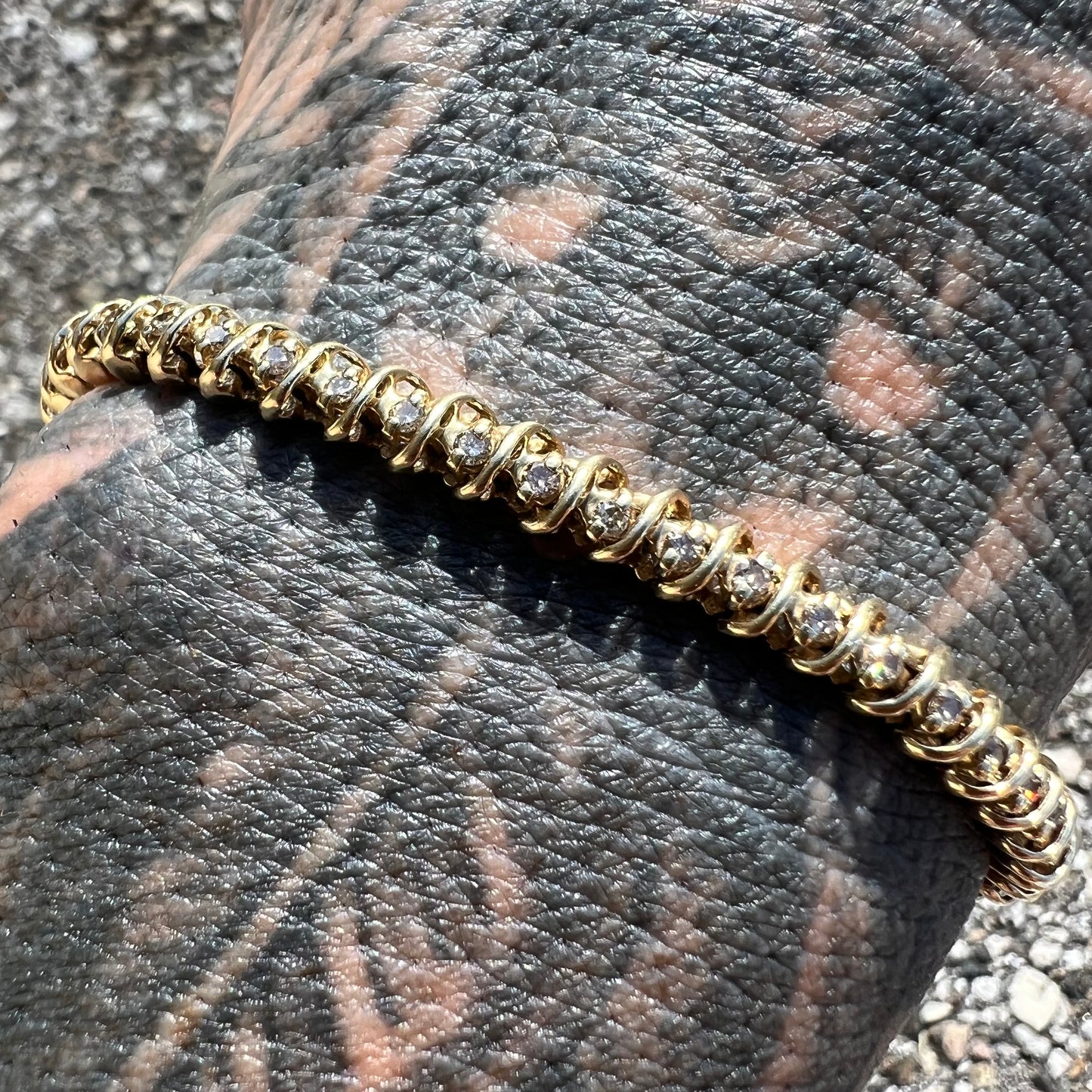 Vintage 14k Yellow Gold Heavyweight 1.0CTW Natural Diamond Classic Tennis Bracelet (7”)