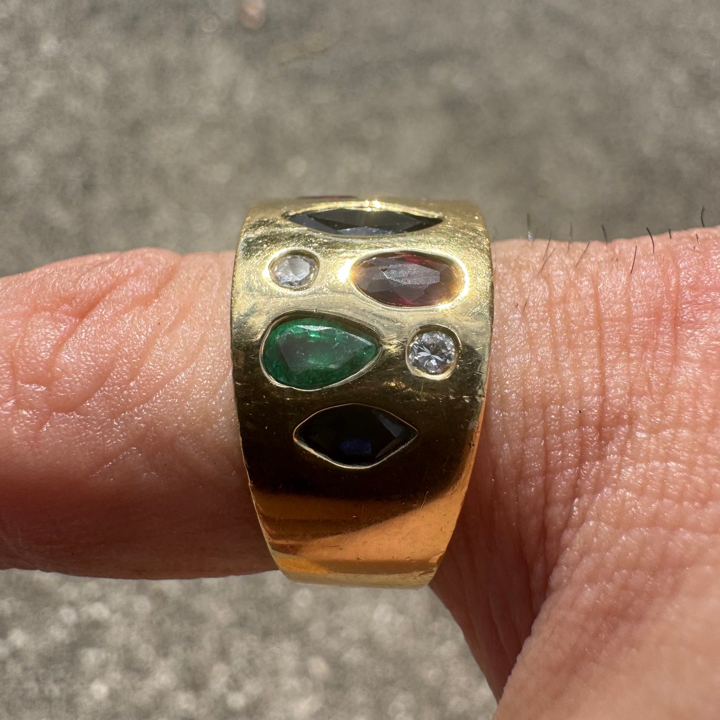 Custom Solid 18k Yellow Gold 2.35ctw Flush Set Natural Sapphire, Ruby, Emerald, And Diamond Tapered Cigar Band (7)