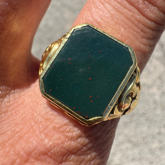 Antique Art Nouveau Solid 18k Yellow Gold Bloodstone Signet Ring (10)