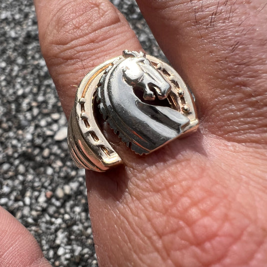 1990’s Solid 14k Gold Good Luck Bucking Stallion Horseshoe Ring (12.5)