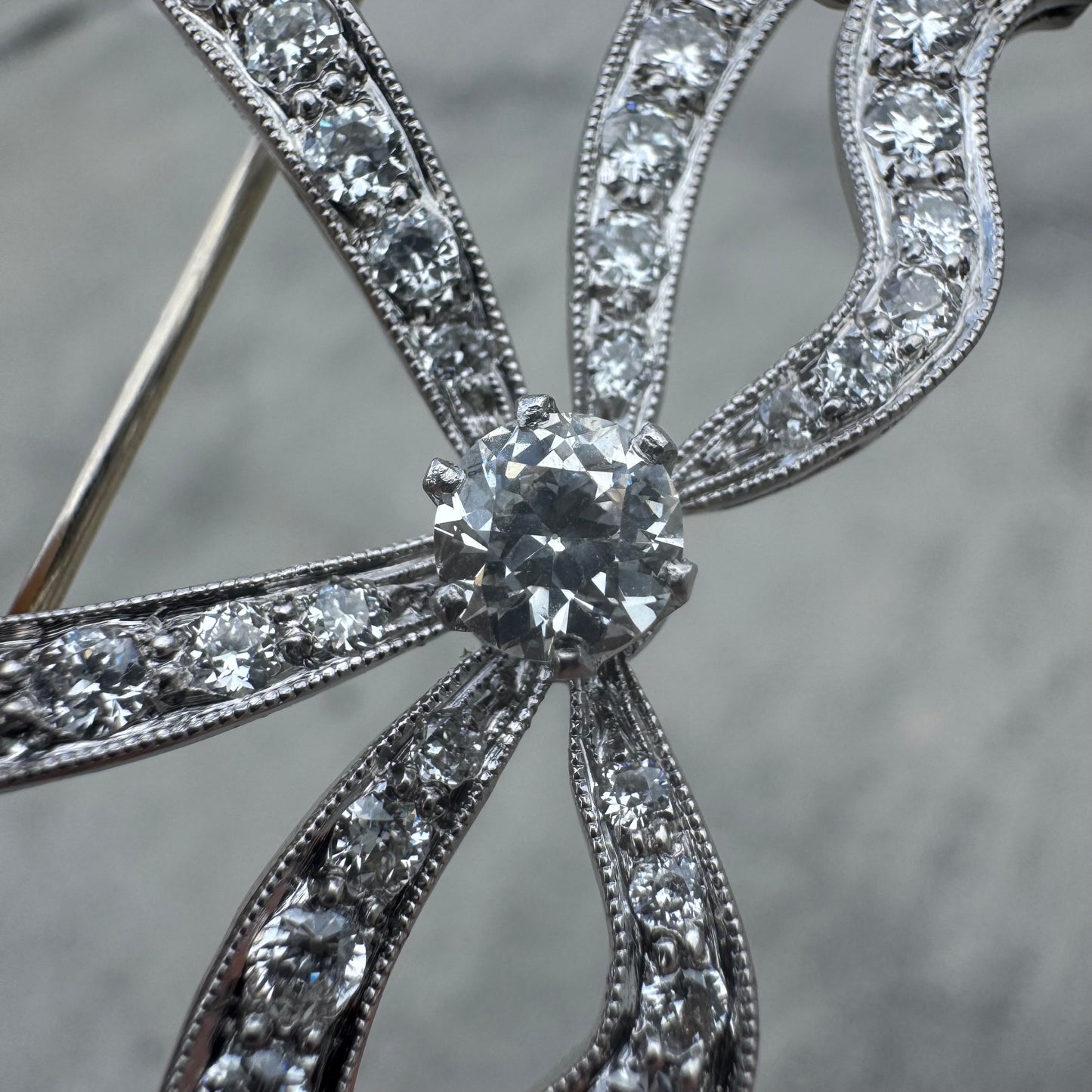 Art Nouveau Solid Platinum 5.25ctw Natural Old Euro Cut Diamond Bow Brooch