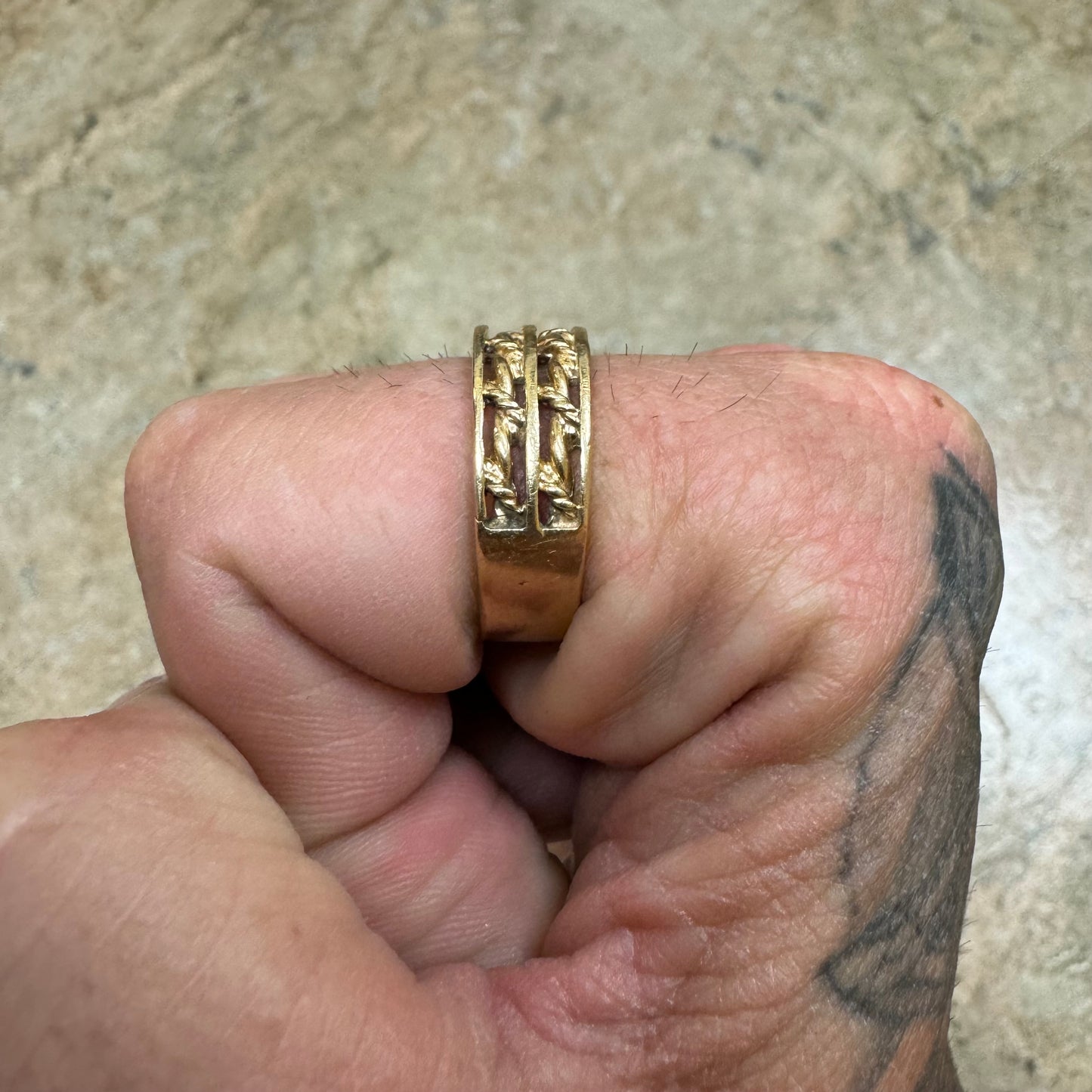 Vintage Solid 14k Yellow Gold Barbed Wire Ring (9.5)