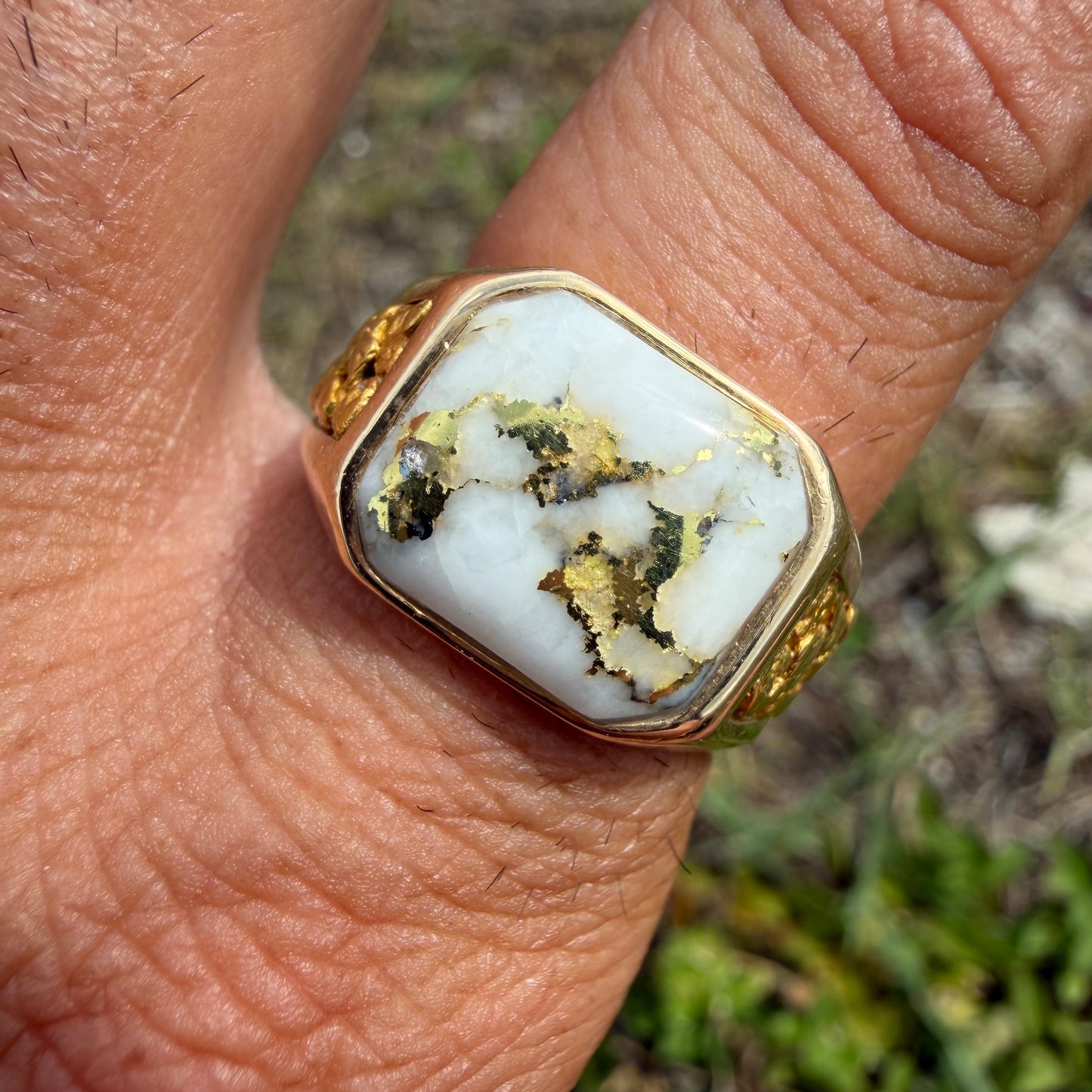 Vintage Solid 14k Yellow Gold Raw 22k Nugget Gold Bearing Quartz Signet Ring (10)