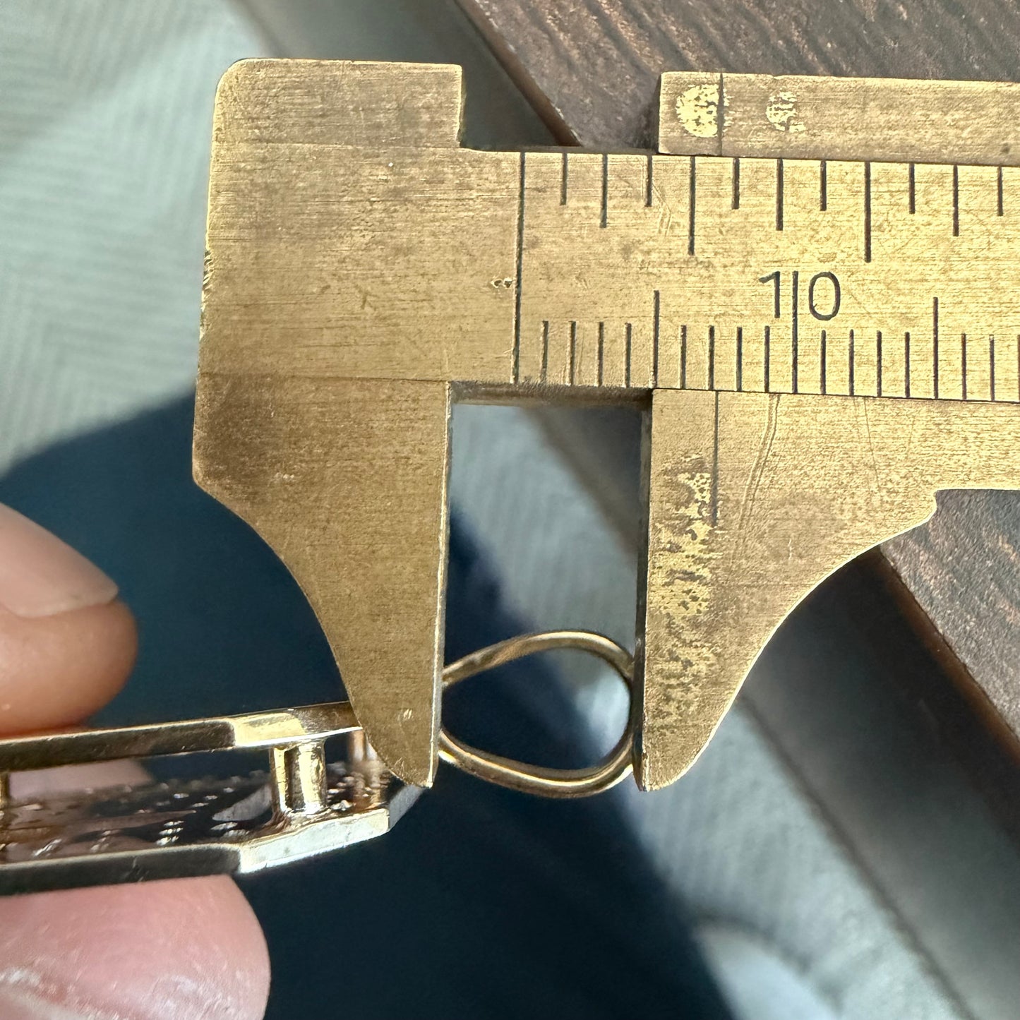 Vintage Custom Made Solid 14k Yellow Gold 3.25ctw Natural VS Diamond Encrusted “D” Pendant