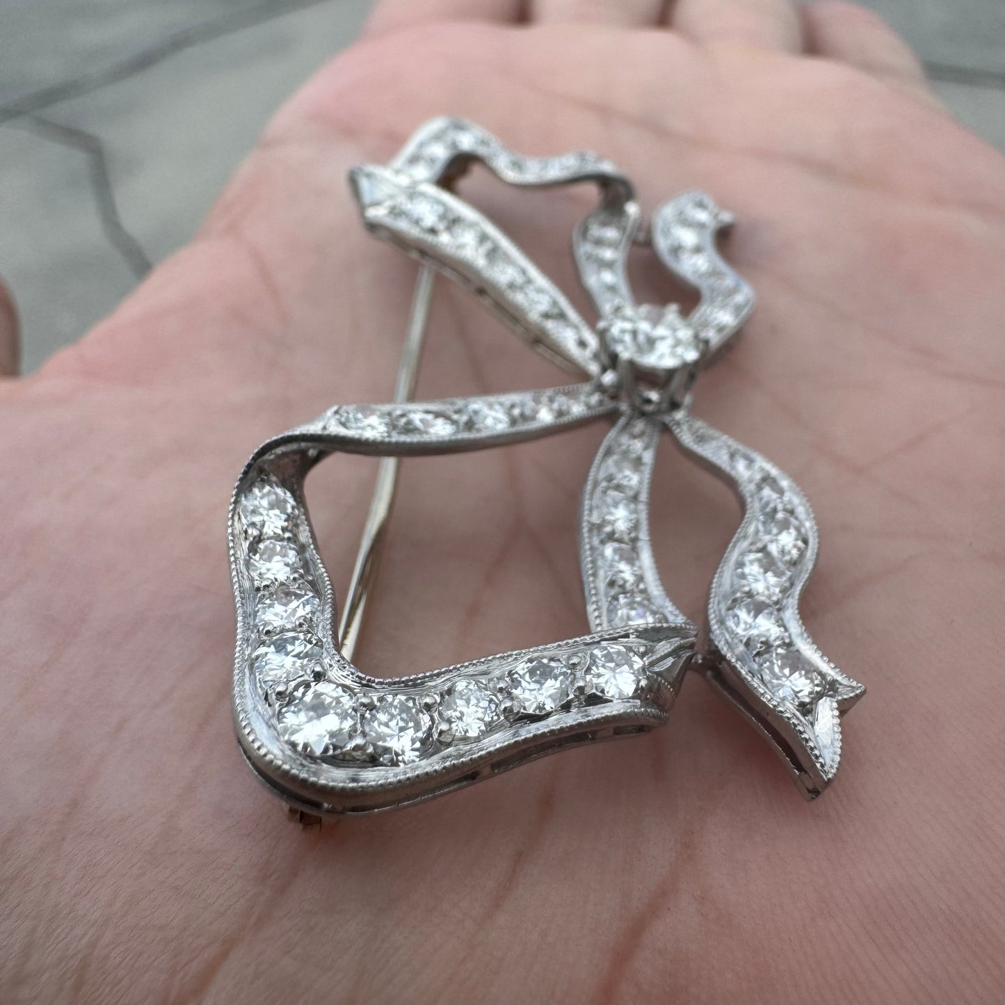 Art Nouveau Solid Platinum 5.25ctw Natural Old Euro Cut Diamond Bow Brooch