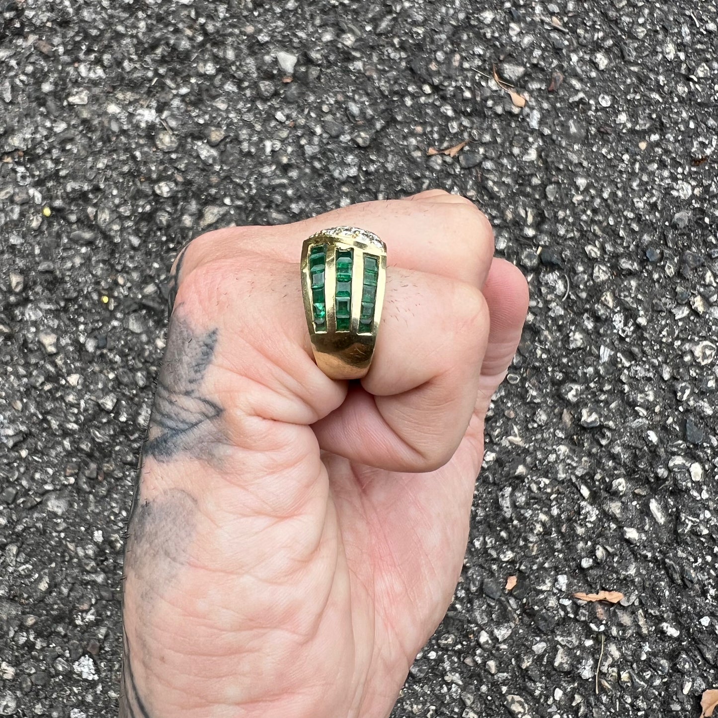 1980’s Custom Made Heavyweight 14k Yellow Gold Chunky .75CTW Natural Diamond And 1.0CTW Columbian Emerald Ring (7)