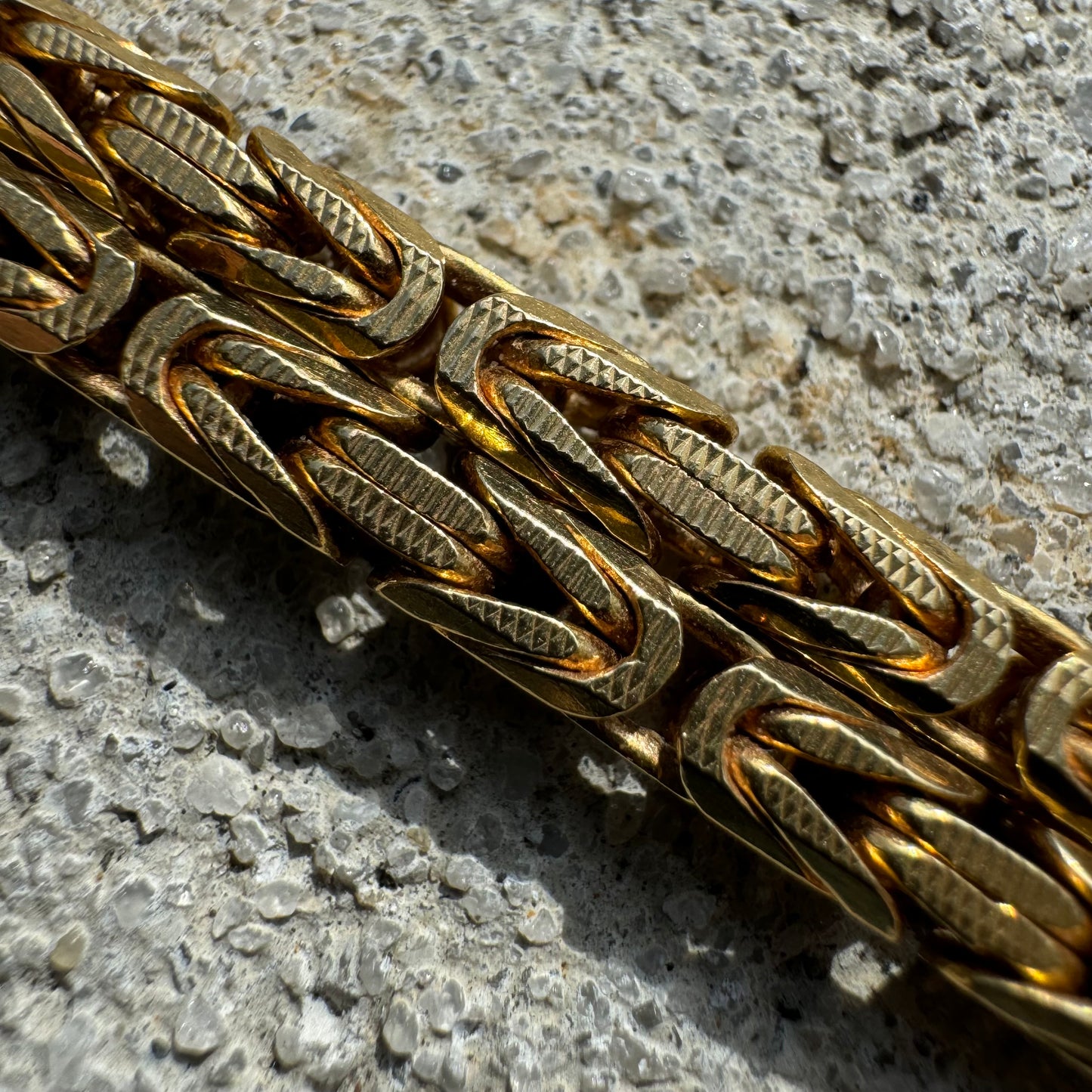 1990’s Solid 14k Italian Yellow Gold Heavyweight Byzantine Link Necklace (21.5”)