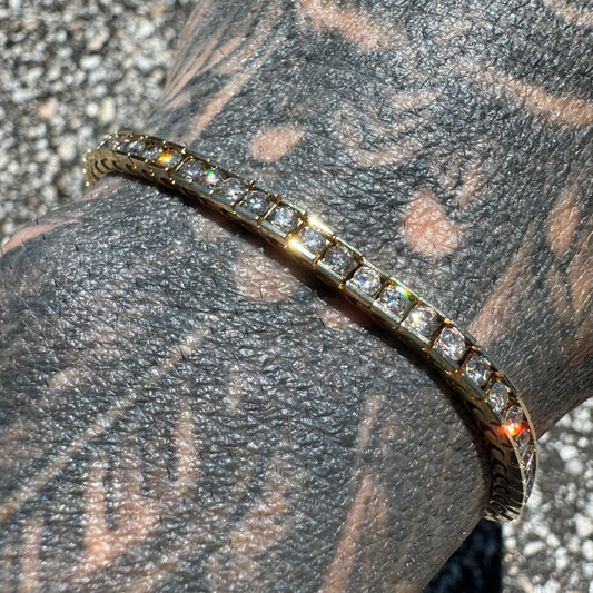 Vintage 14k Yellow Gold 4.13CTW Natural Channel Set Diamond Tennis Bracelet (6.65”)