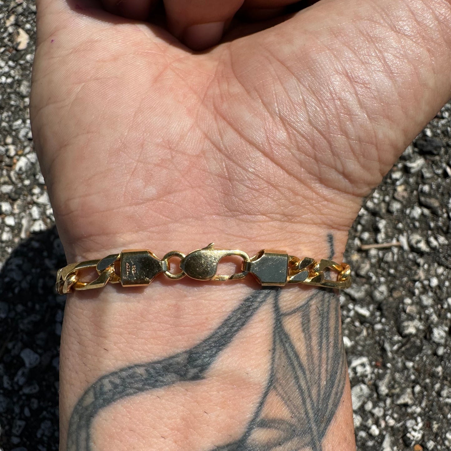 Vintage Solid 14k Yellow Gold Knife Edged Figaro Link Bracelet (8”)