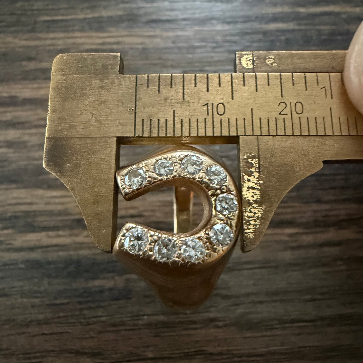 1970’s Solid 14k Yellow Gold 1.0ctw Natural Diamond Encrusted Horseshoe Ring (14)