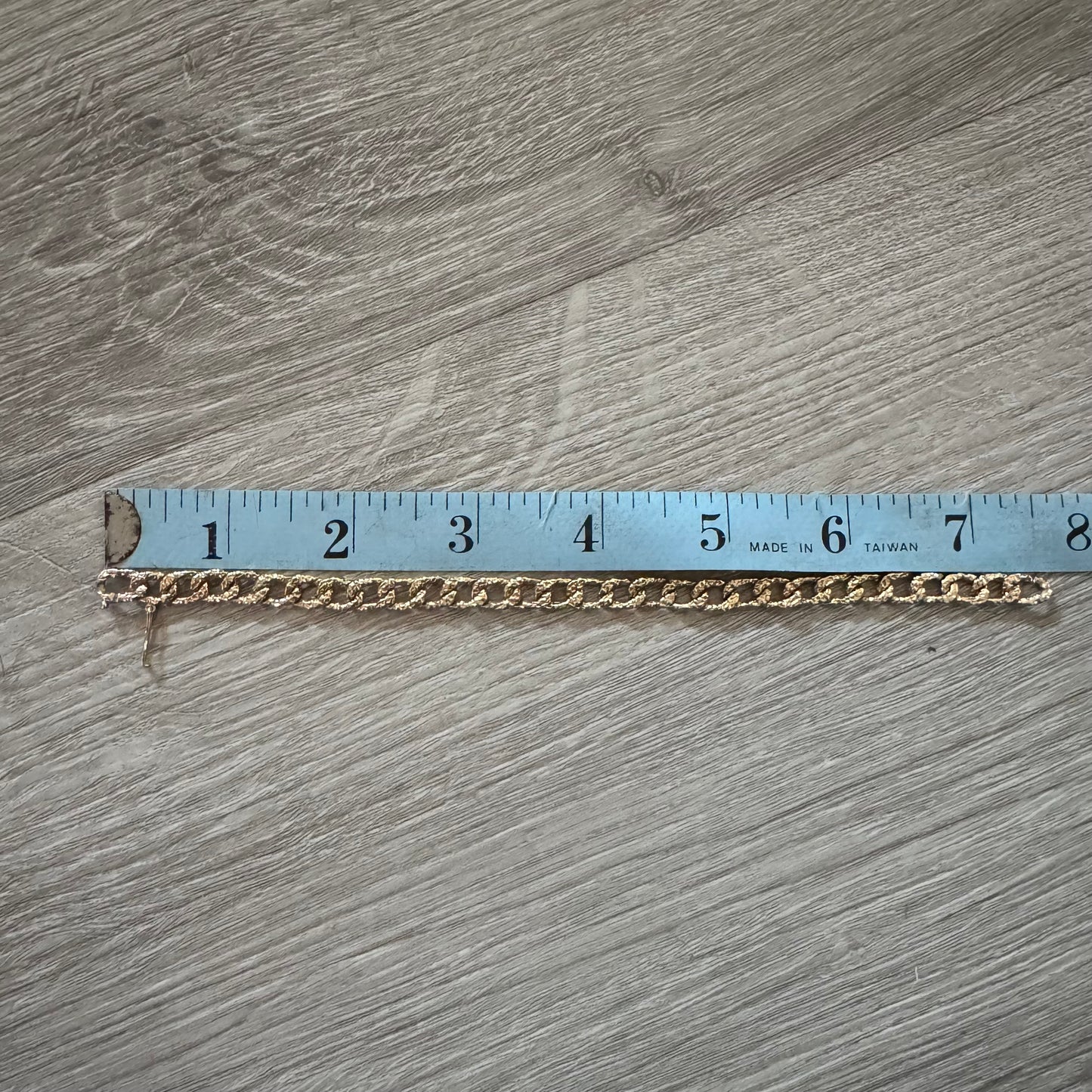 Vintage Solid 14k Yellow Gold Hammered Finish Curb Link Bracelet (7.5”)
