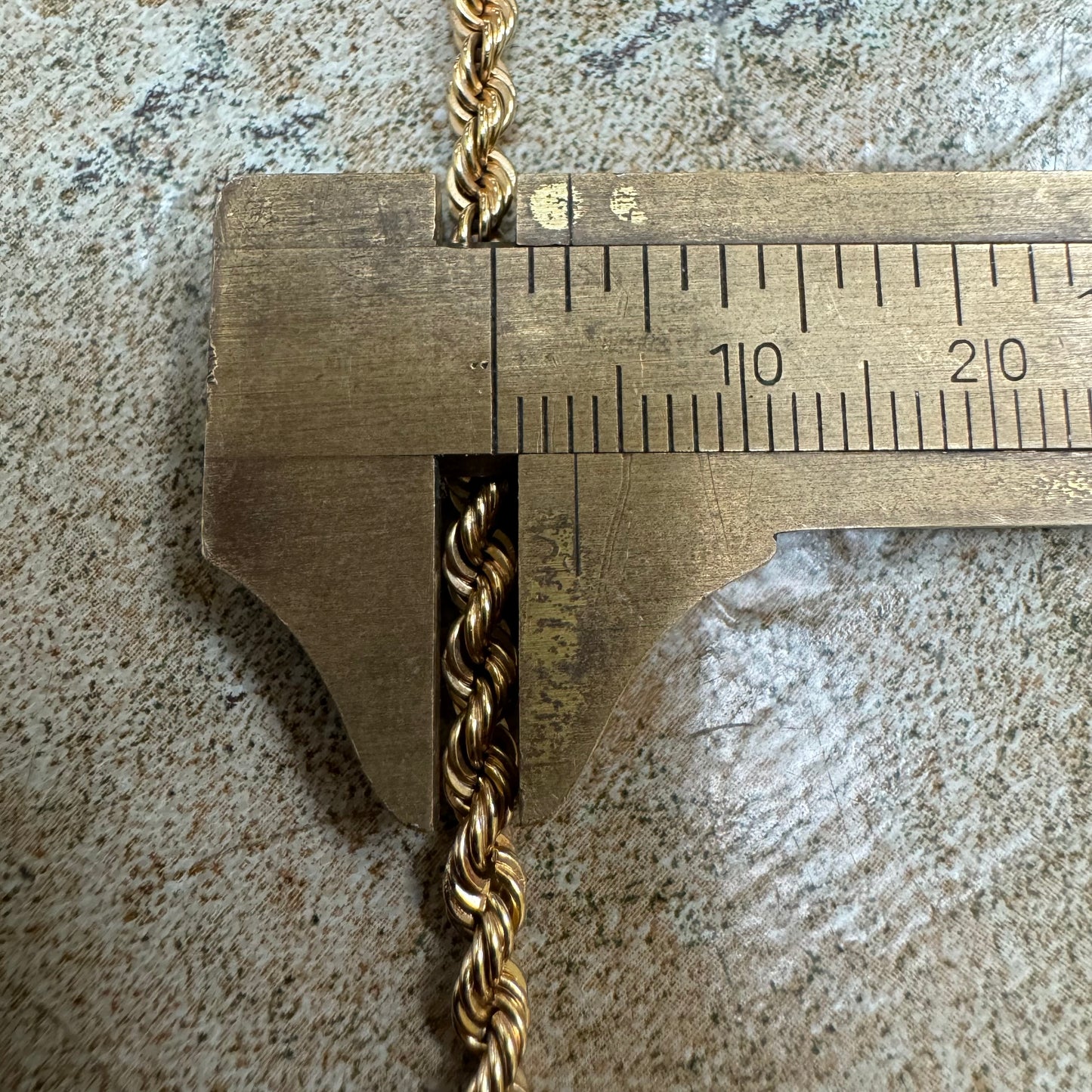 Vintage Solid 14k Yellow Gold Classic Rope Chain Necklace (24.5”)