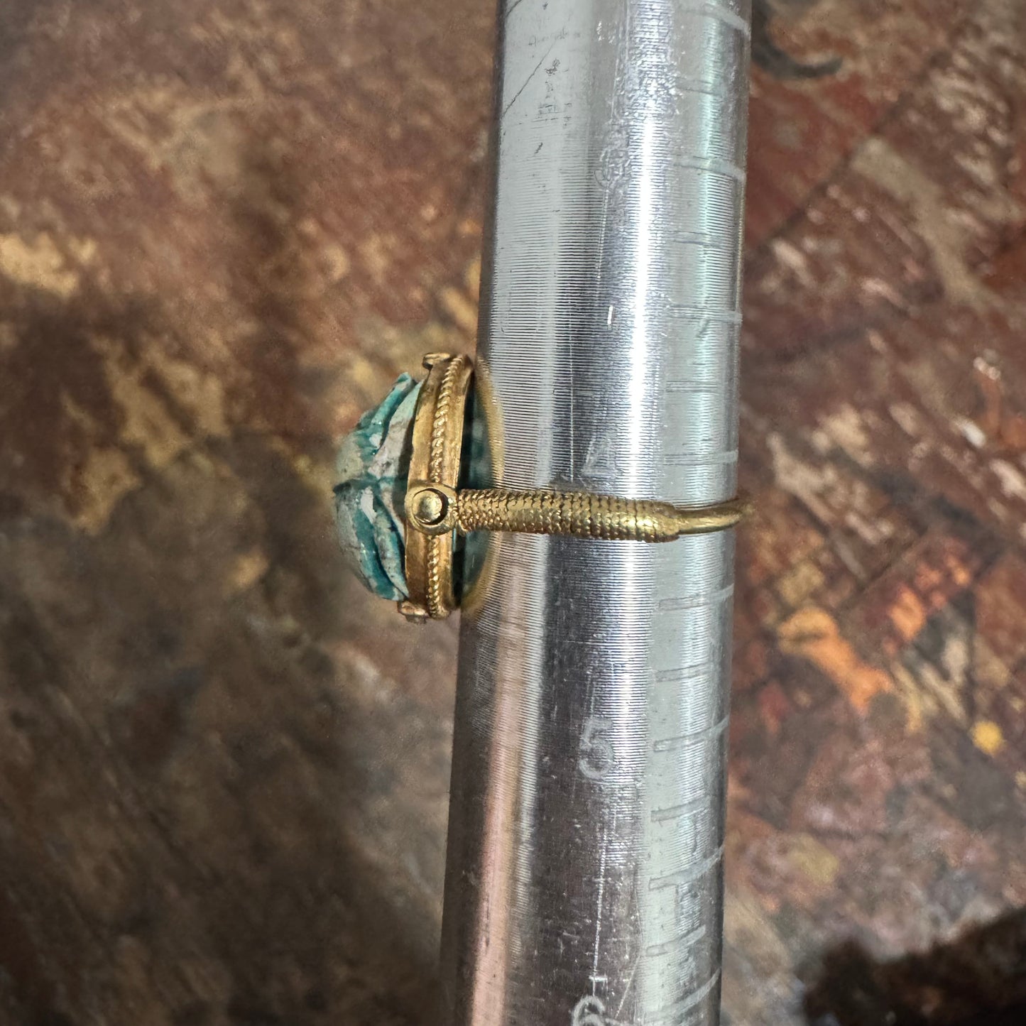 Antique 18k Yellow Gold Ancient Egyptian Faience Carved Scarab Flip Ring (4.25)