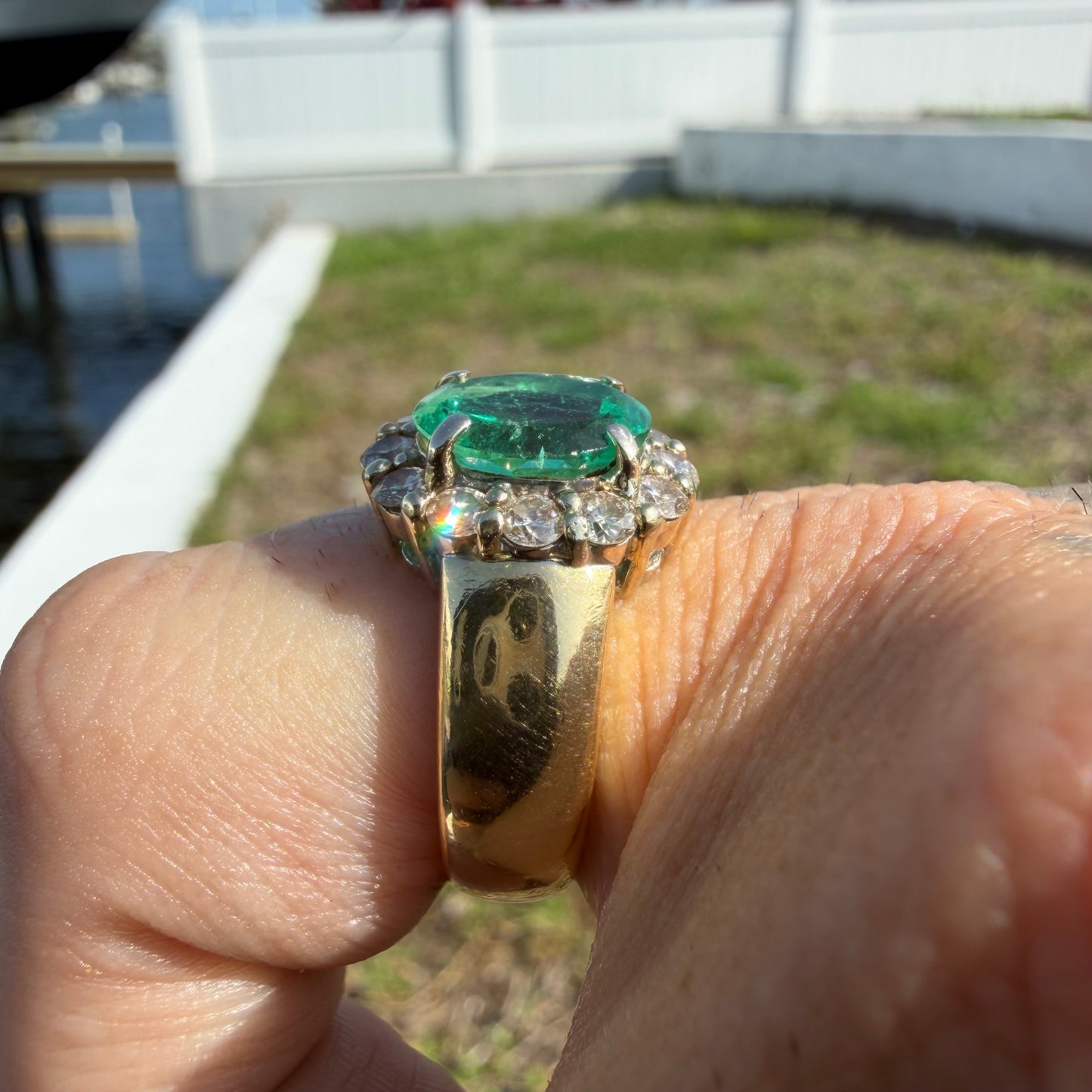 Vintage Solid 18k Yellow Gold 4.0ctw Natural Emerald Solitaire VS Diamond Halo Ring (6)